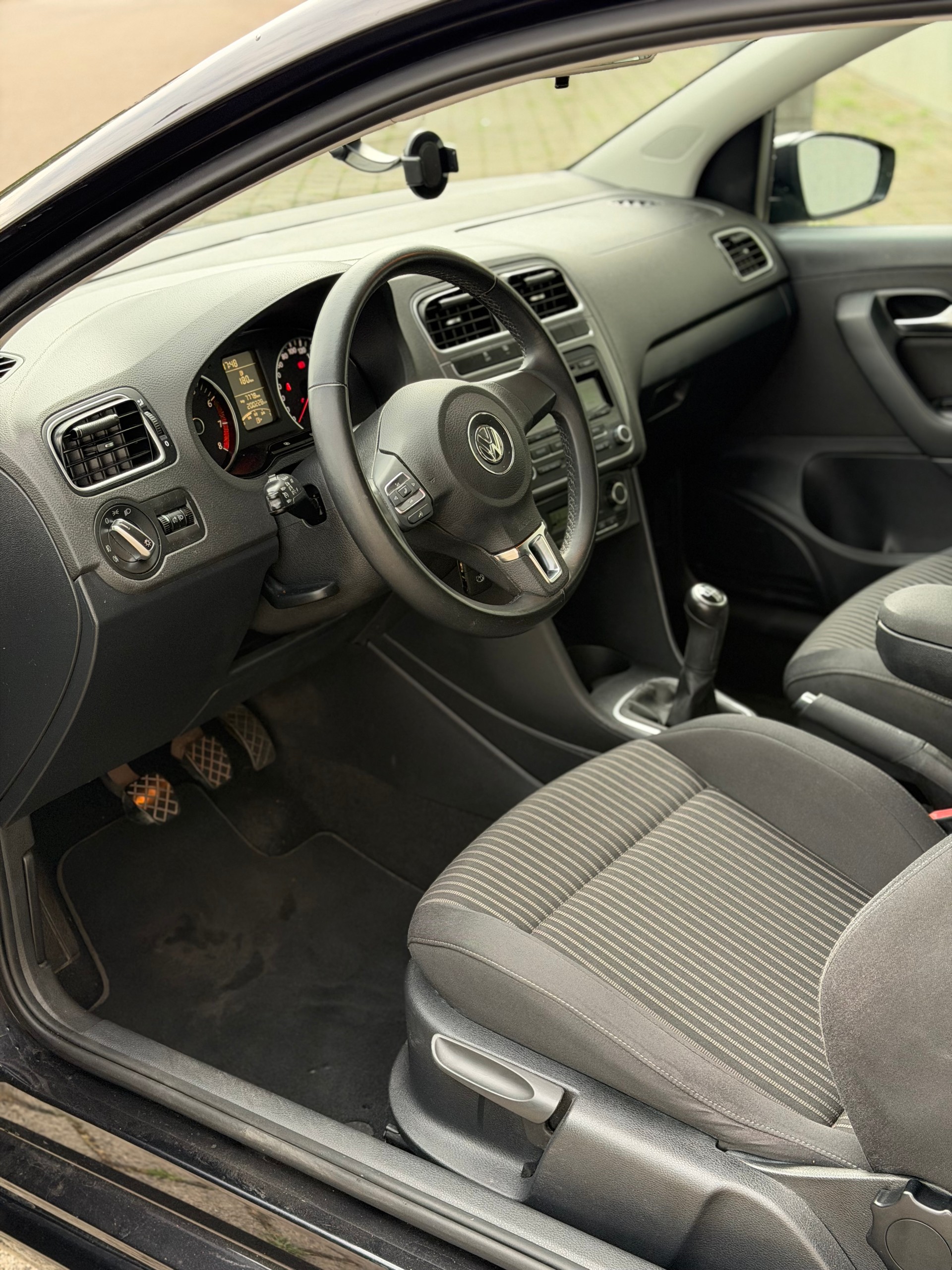 VW Polo 1.2 TSI Trendline-image-6