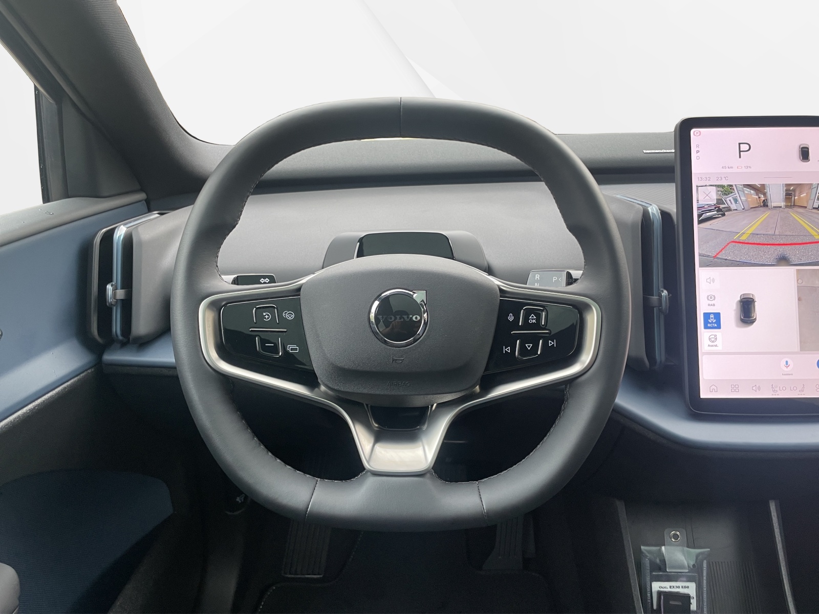 VOLVO EX 30 E60 Twin Ultra Performance AWD-image-11