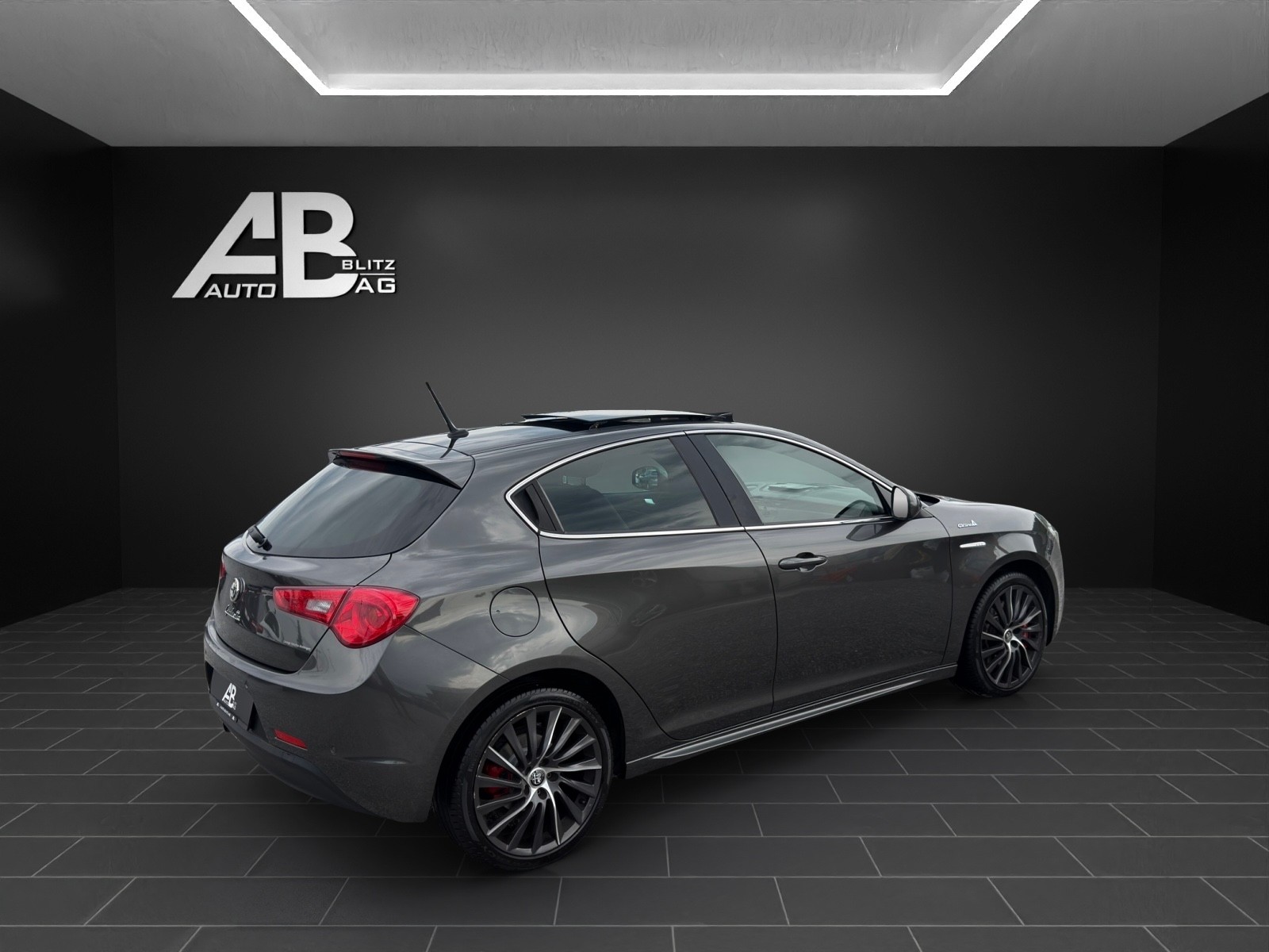 ALFA ROMEO Giulietta QV-Line 1.4 MultiAir Distinctive mit 170 PS-image-4