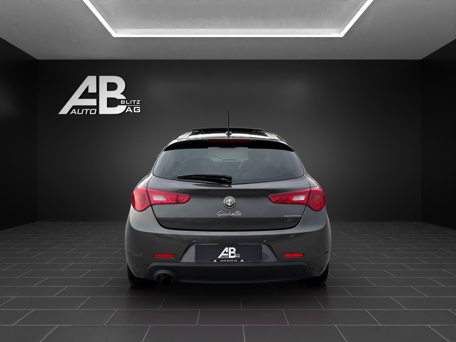 ALFA ROMEO Giulietta QV-Line 1.4 MultiAir Distinctive mit 170 PS-showroom-element-3