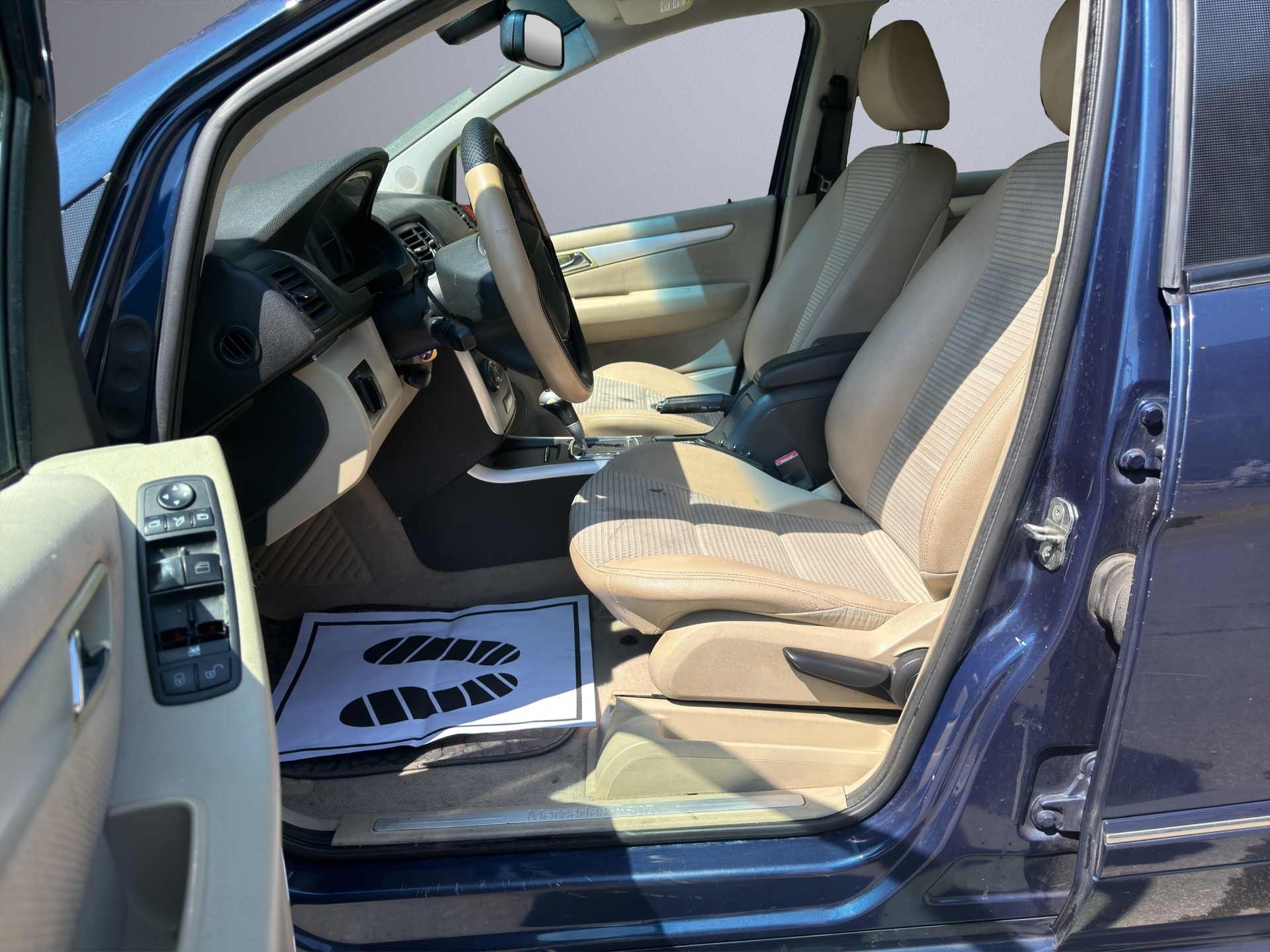 MERCEDES-BENZ B 200 CDI-image-10