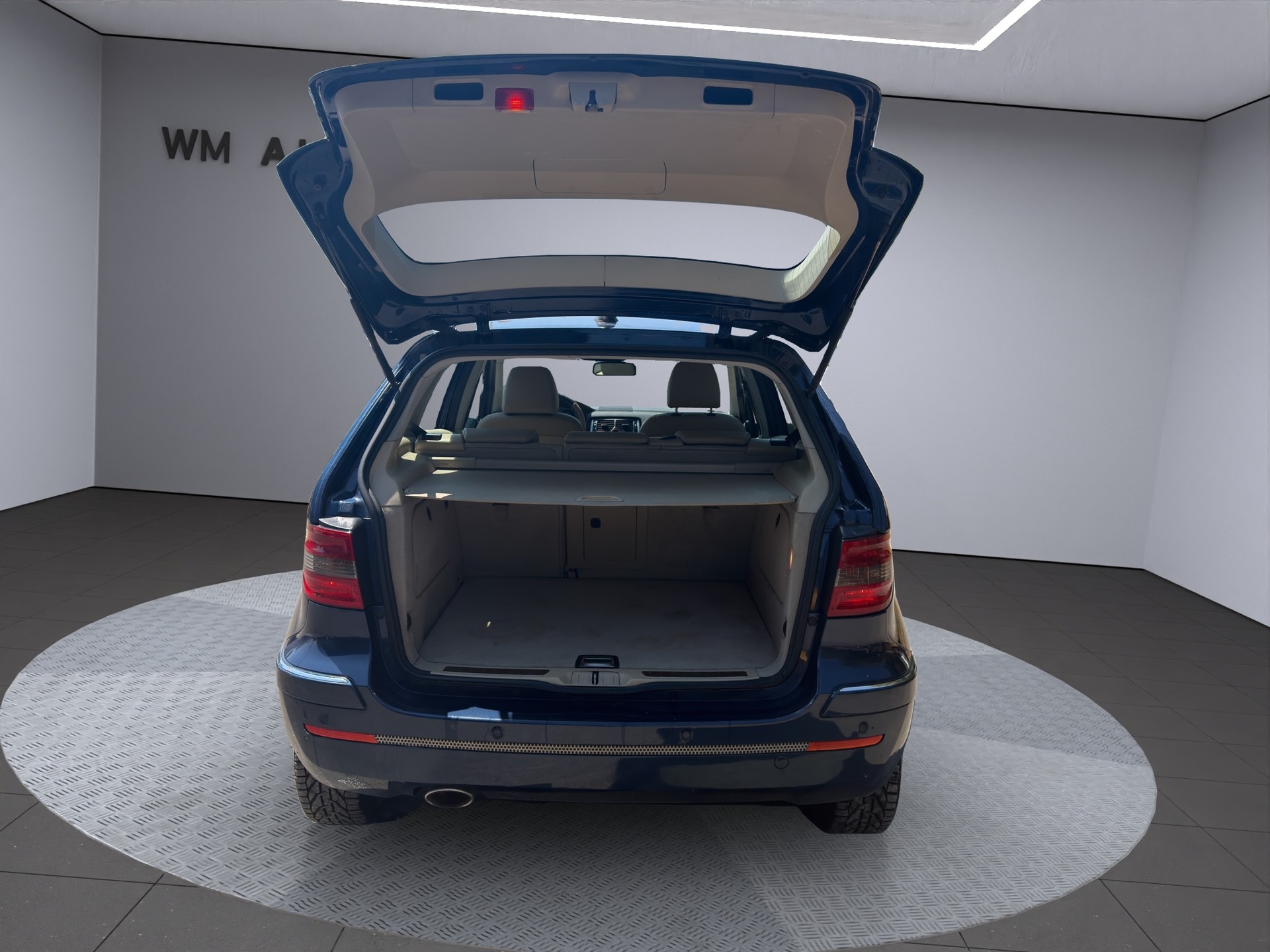 MERCEDES-BENZ B 200 CDI-image-8