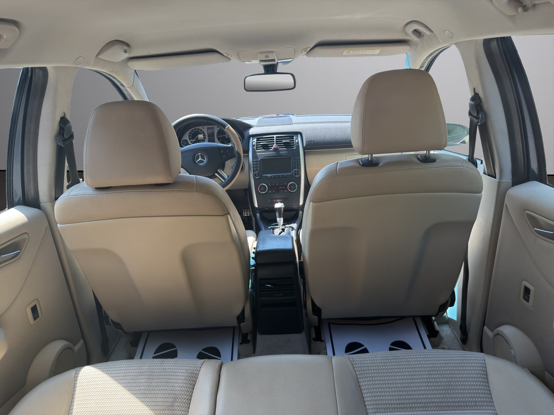 MERCEDES-BENZ B 200 CDI-image-9