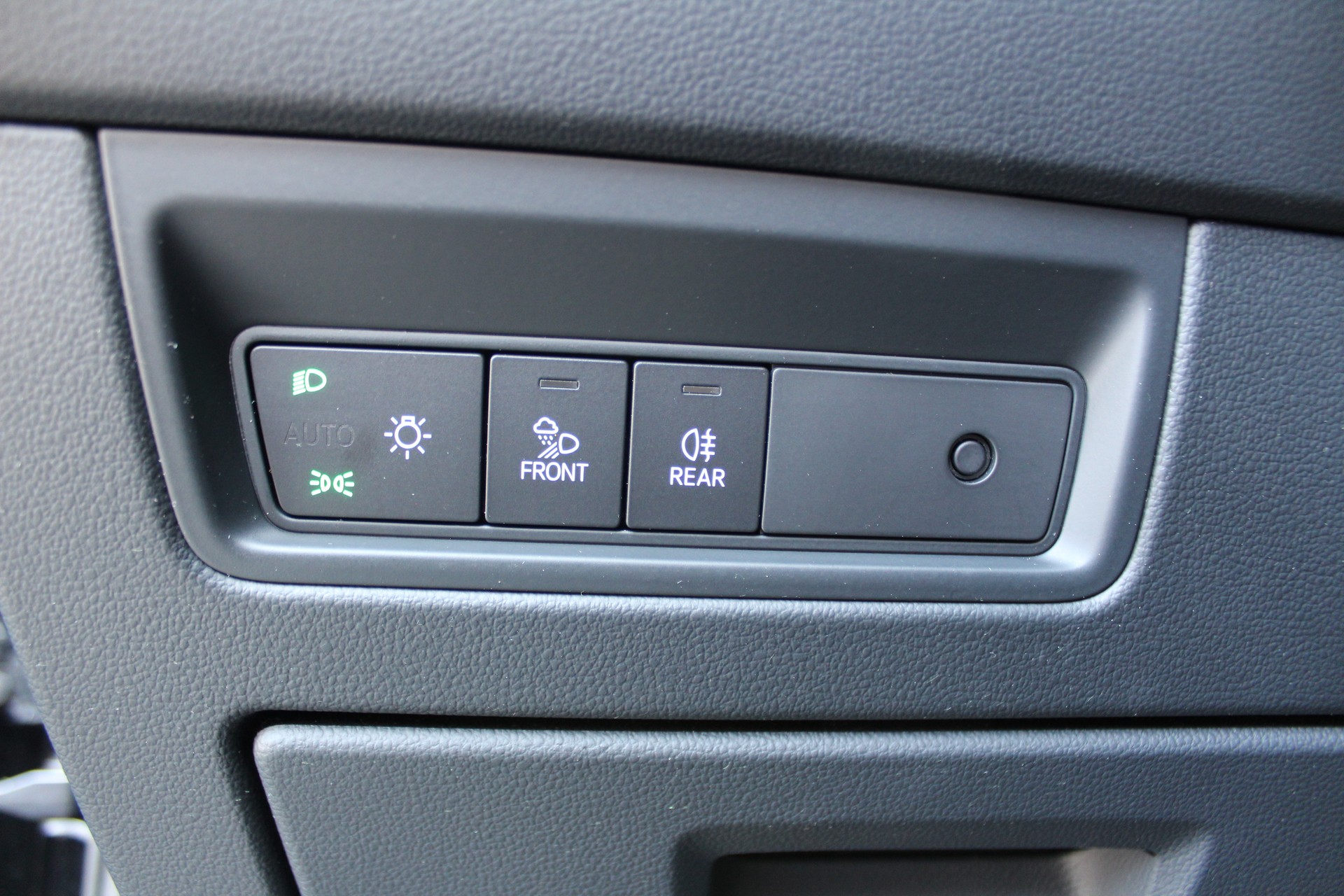 VW Touareg 3.0 TSI eHybrid R Tiptronic-image-20