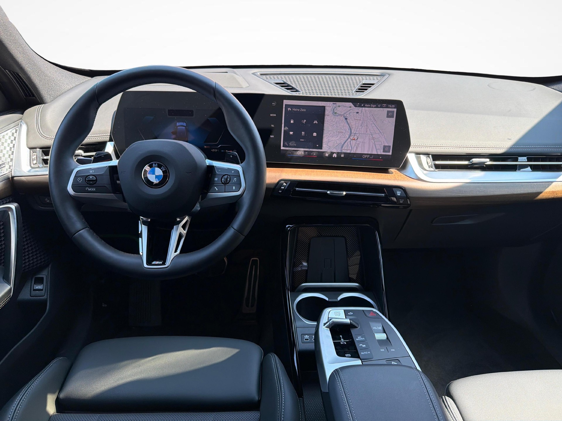 BMW X1 23d xDrive paddles-image-12
