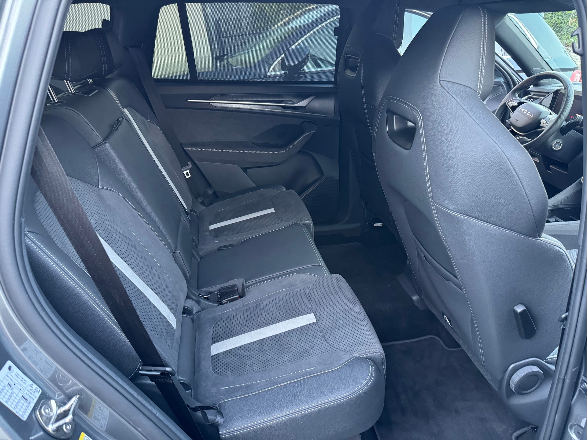 SKODA 2.0 TDI SportLine-image-8