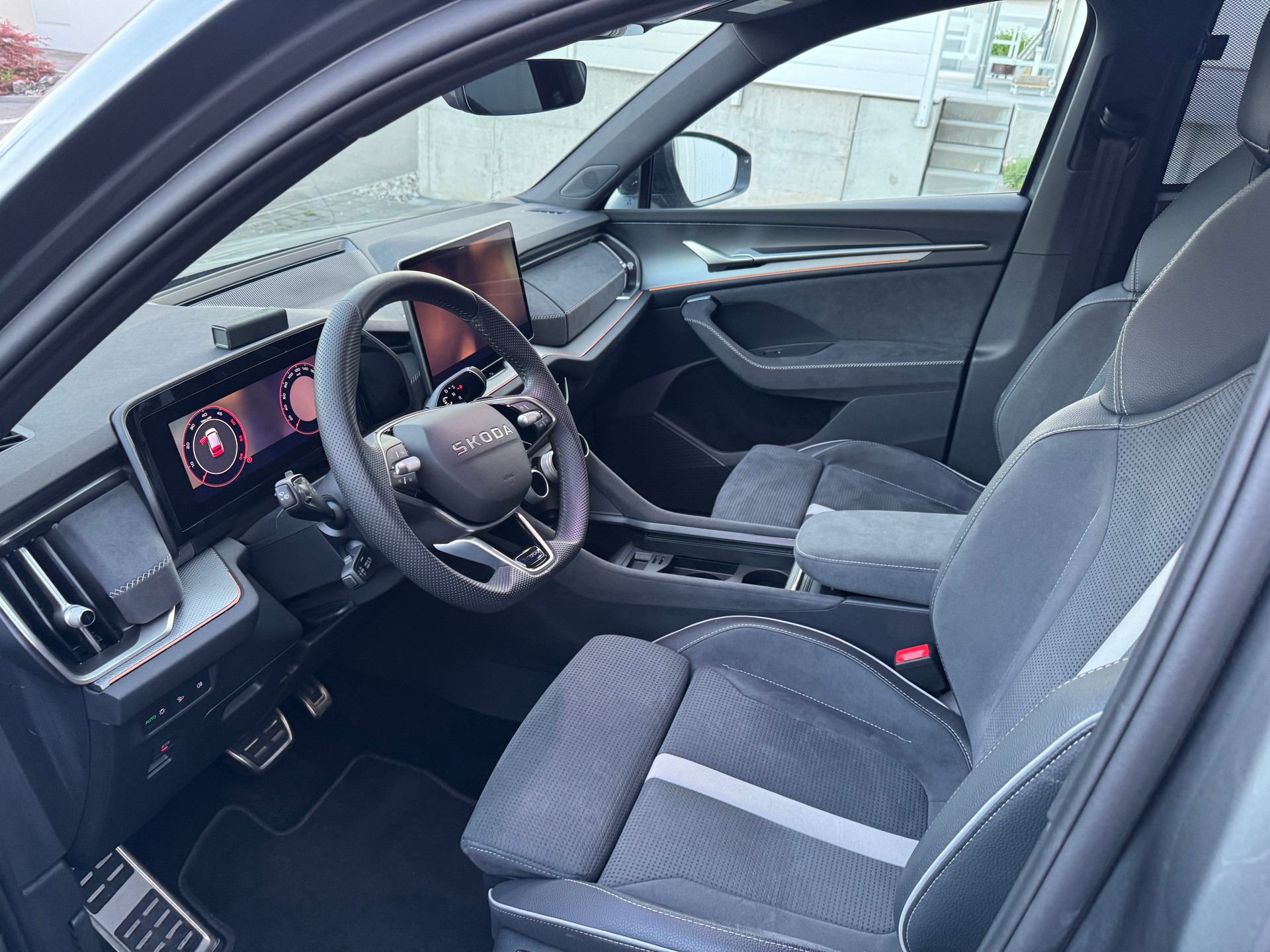 SKODA 2.0 TDI SportLine-image-4
