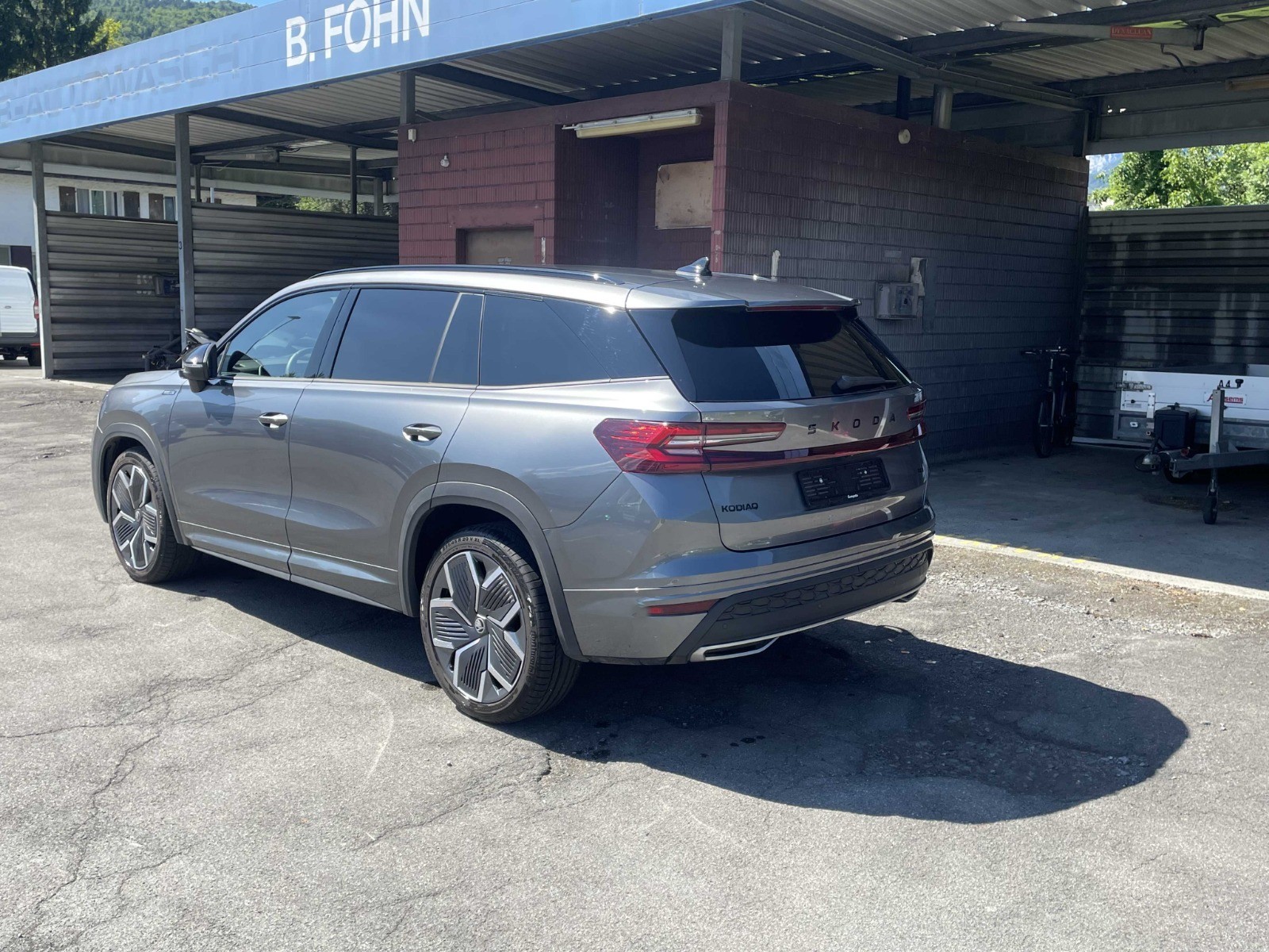 SKODA 2.0 TDI SportLine-image-1