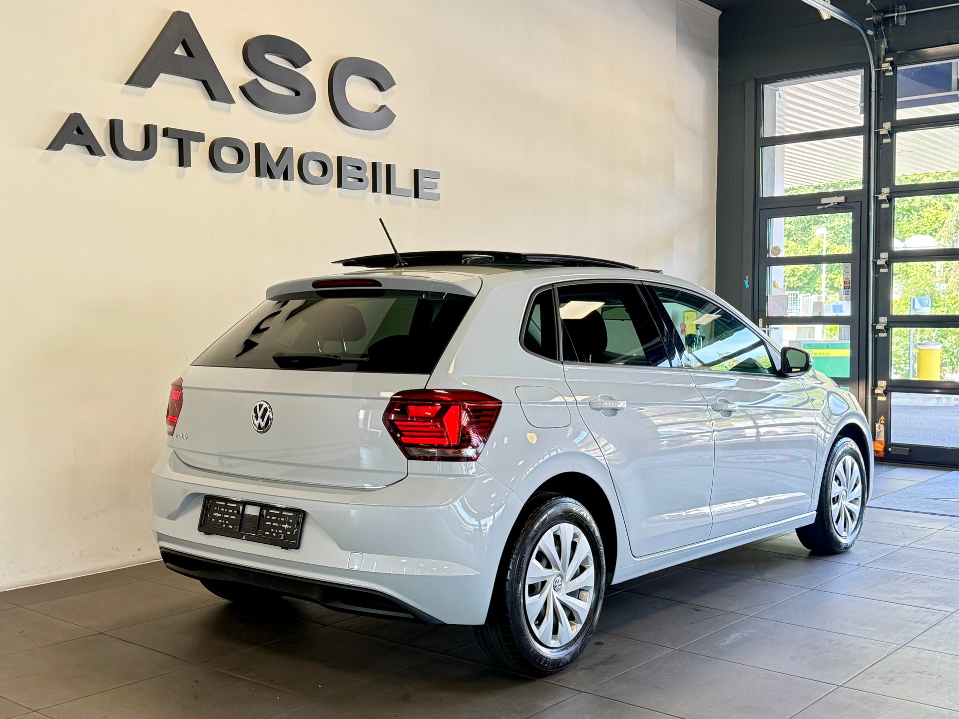VW Polo 1.0 TSI BMT Comfortline *Panorama-Schiebedach*-showroom-element-2