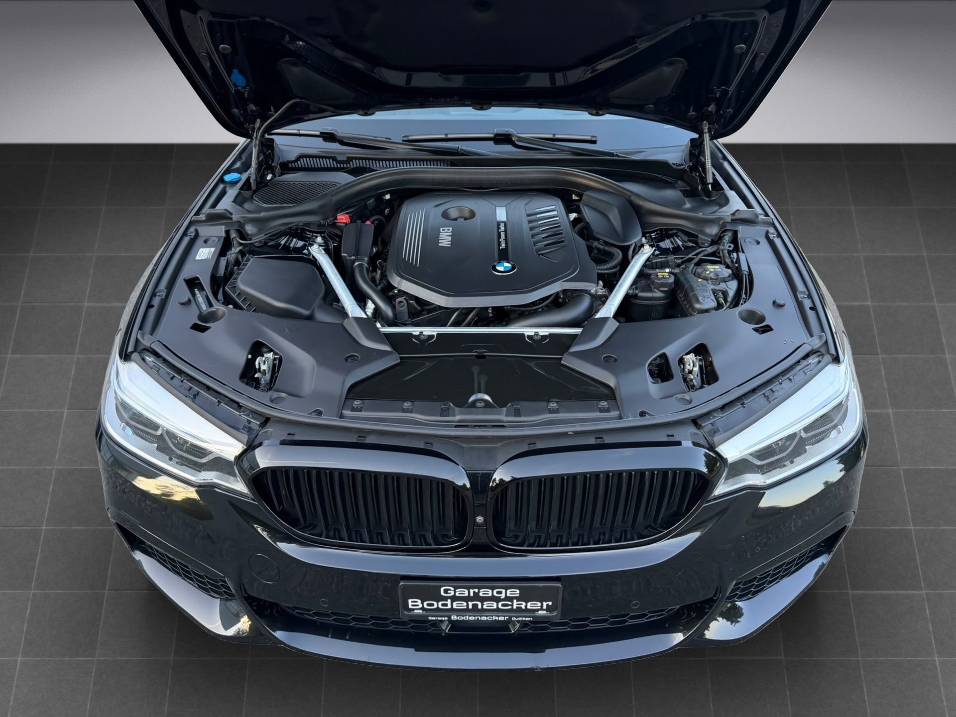 BMW 540i xDrive Touring Steptronic M Paket-image-14