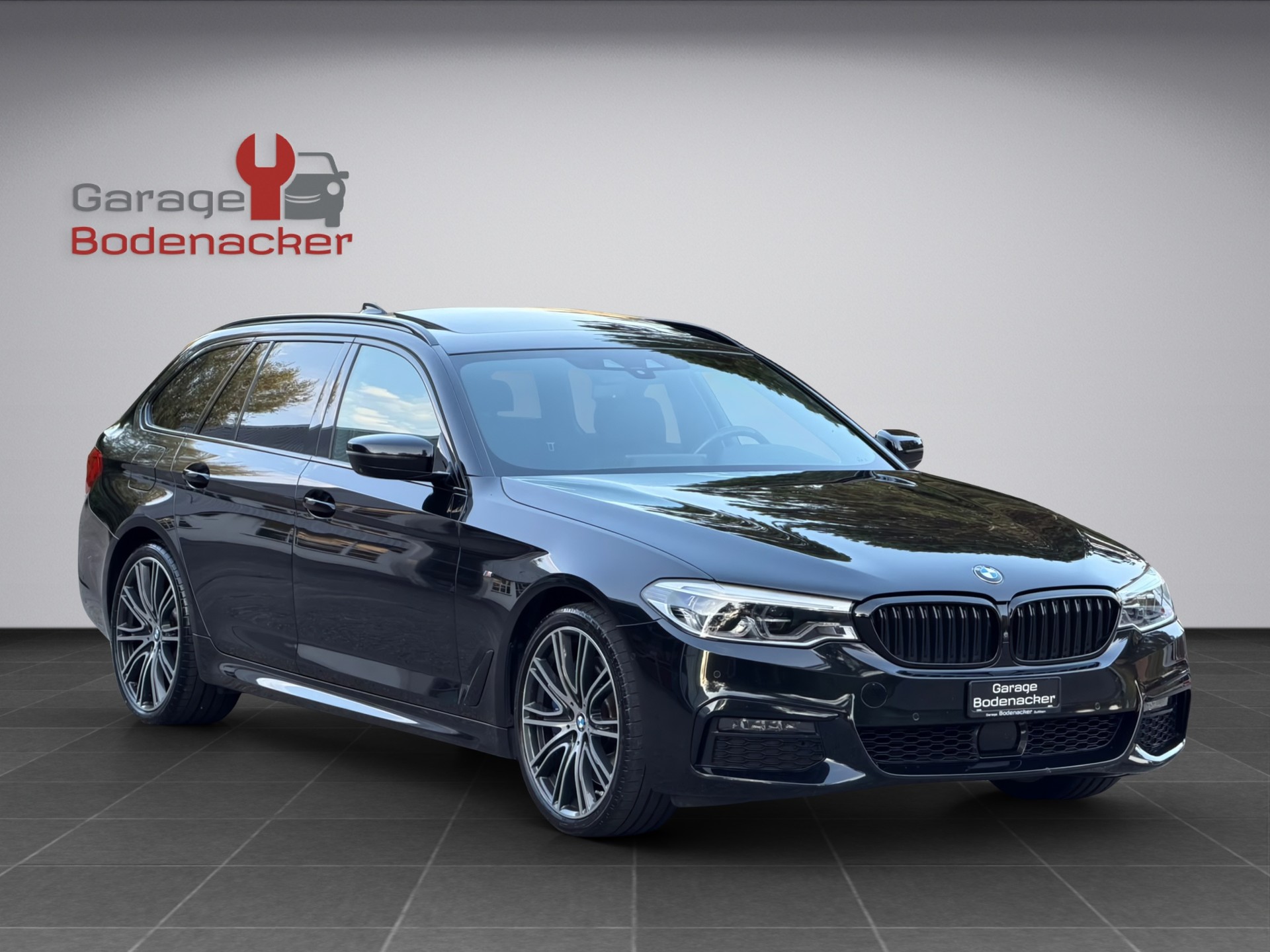 BMW 540i xDrive Touring Steptronic M Paket-image-6