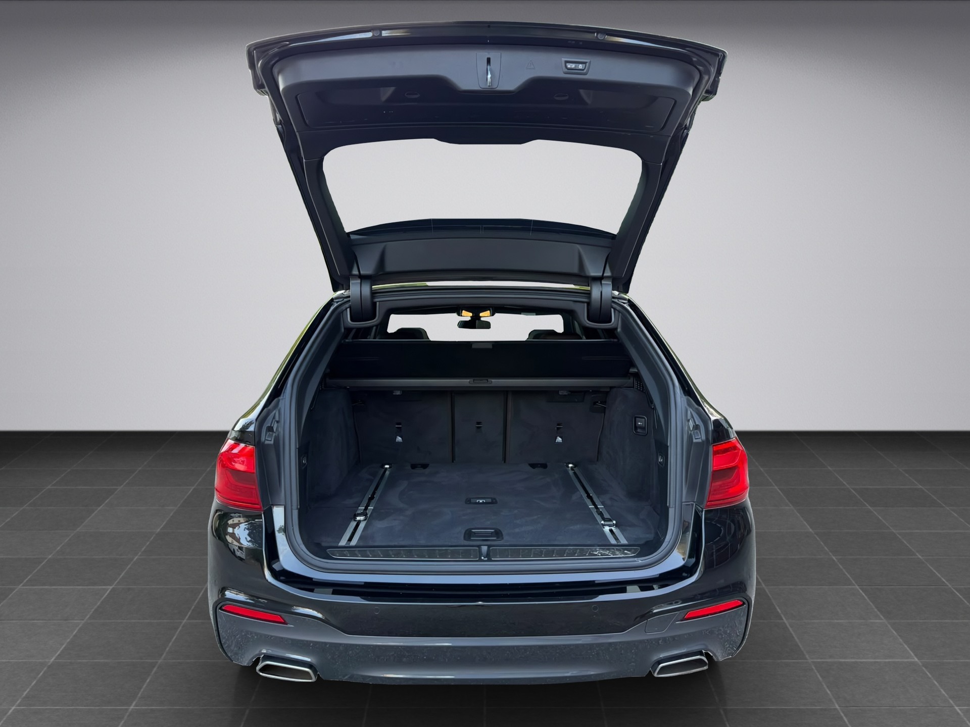 BMW 540i xDrive Touring Steptronic M Paket-image-16