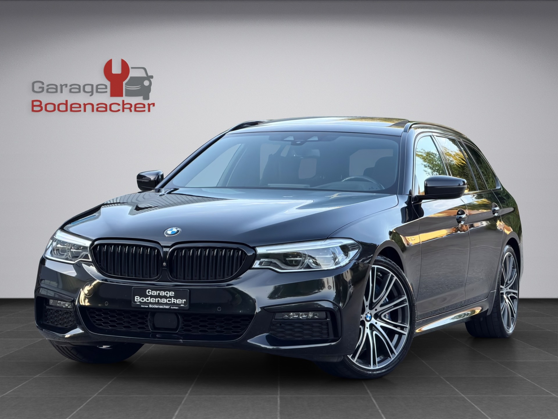 BMW 540i xDrive Touring Steptronic M Paket