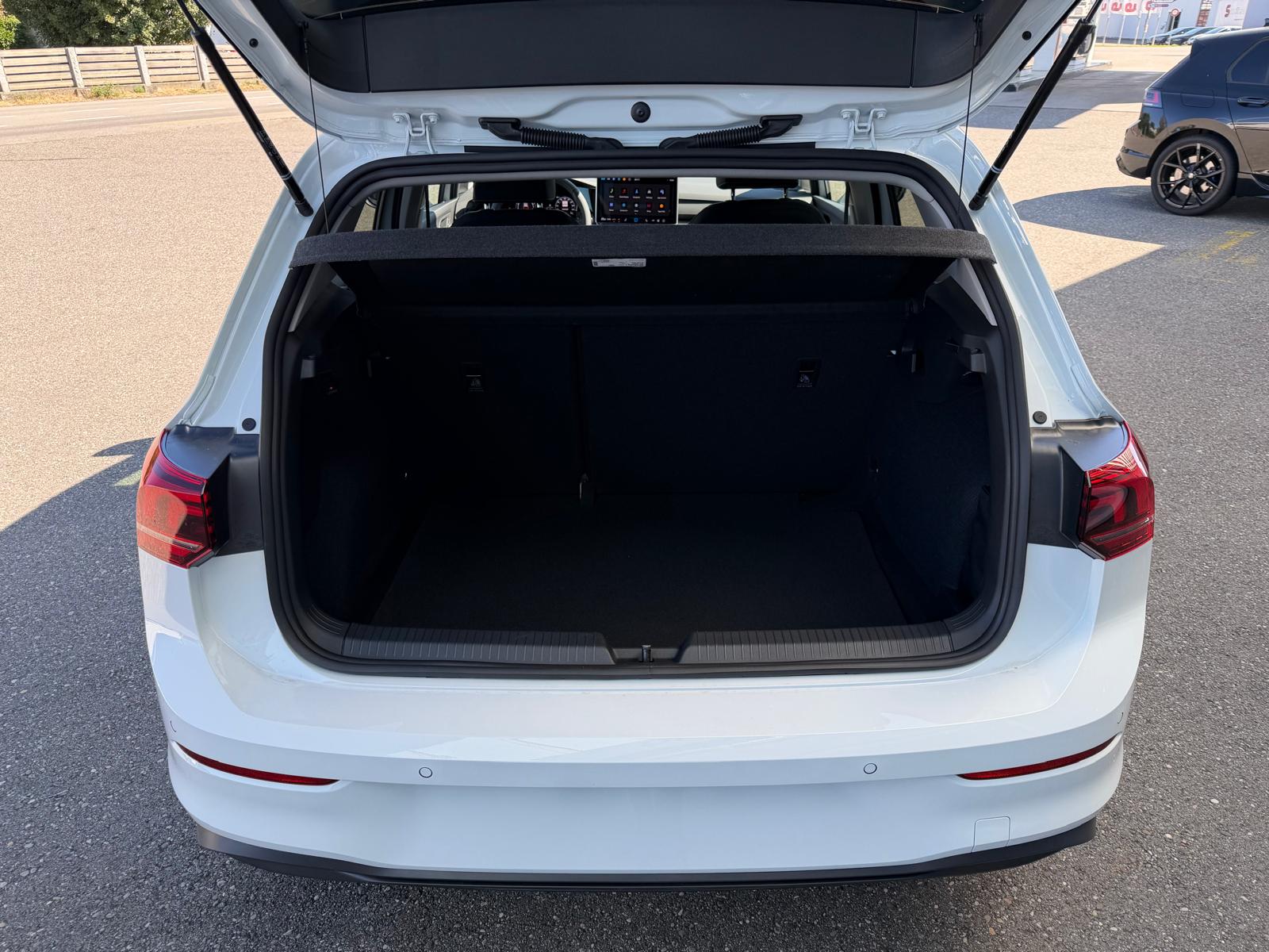 VW Golf 1.5 e TSI mHEV Value DSG-image-23