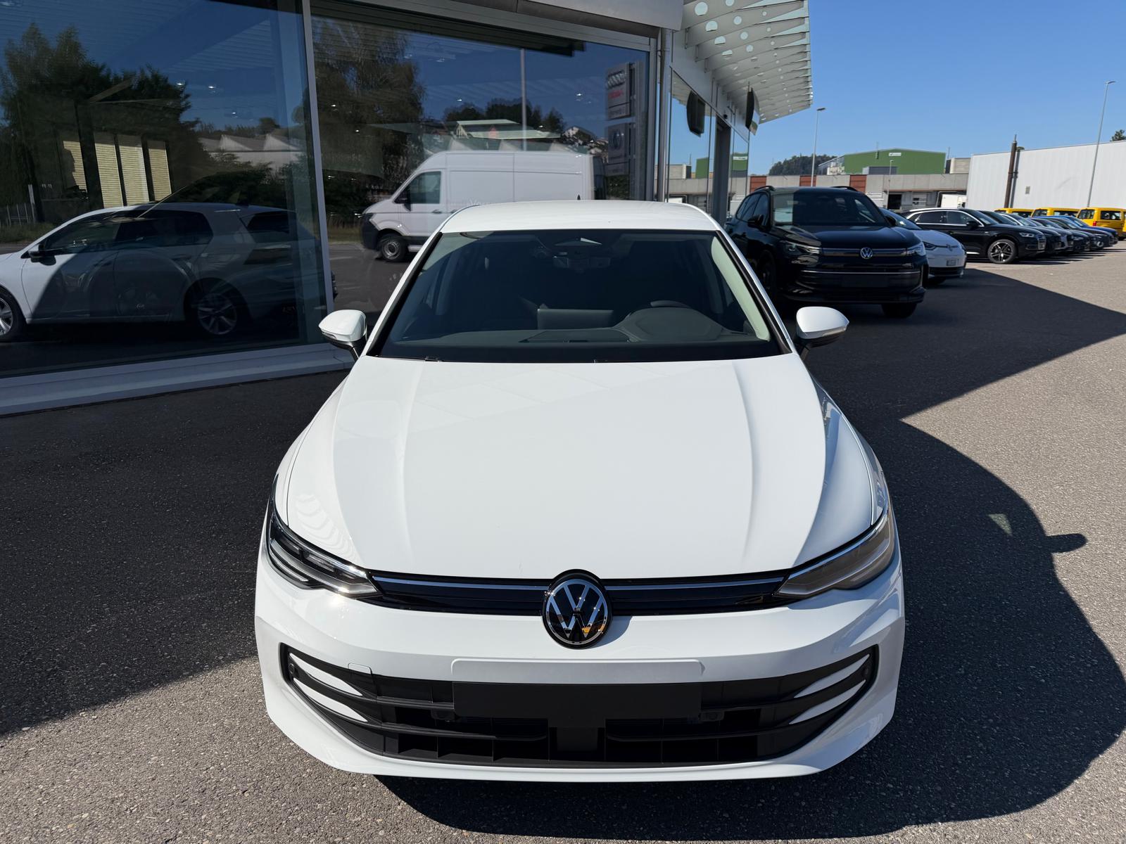 VW Golf 1.5 e TSI mHEV Value DSG-image-7