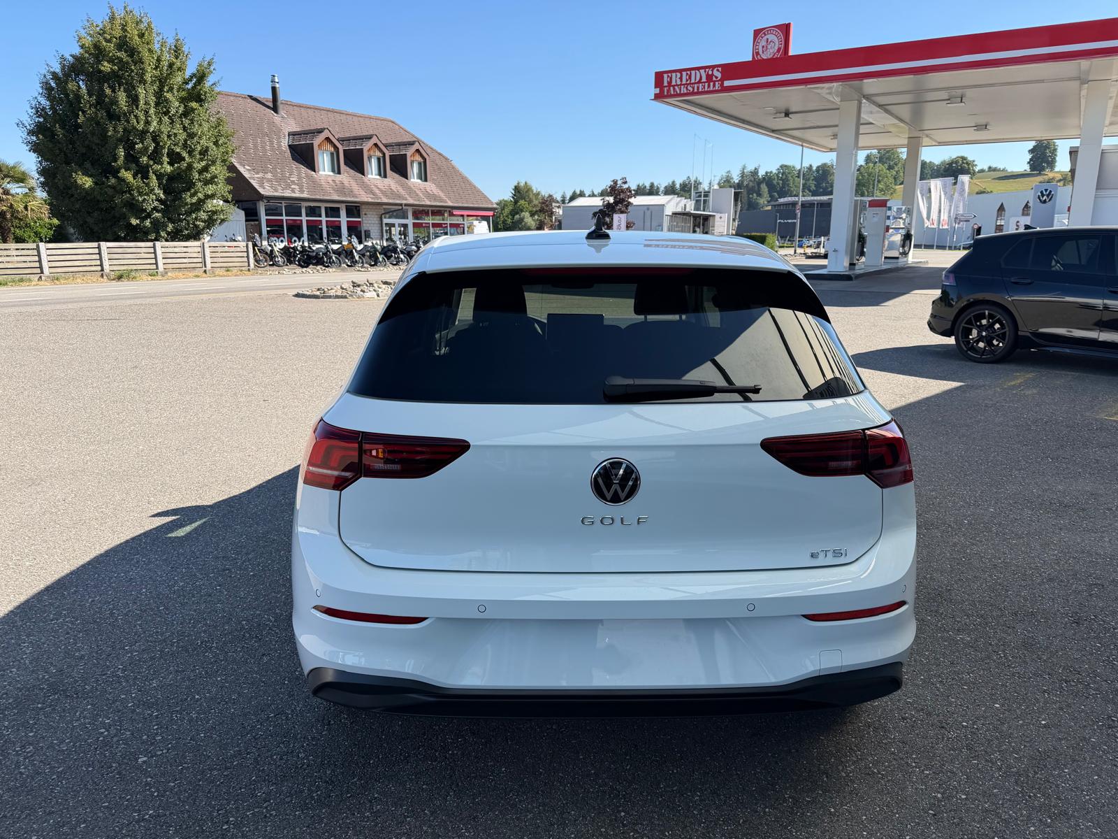 VW Golf 1.5 e TSI mHEV Value DSG-image-3