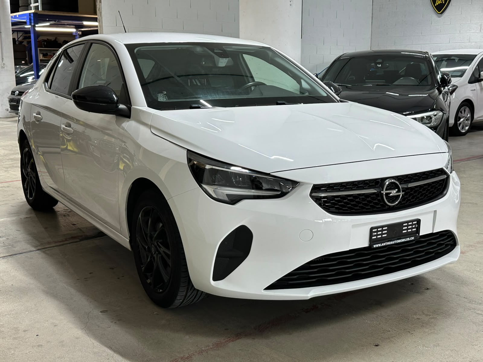 OPEL Corsa 1.2 TP Edition-image-1