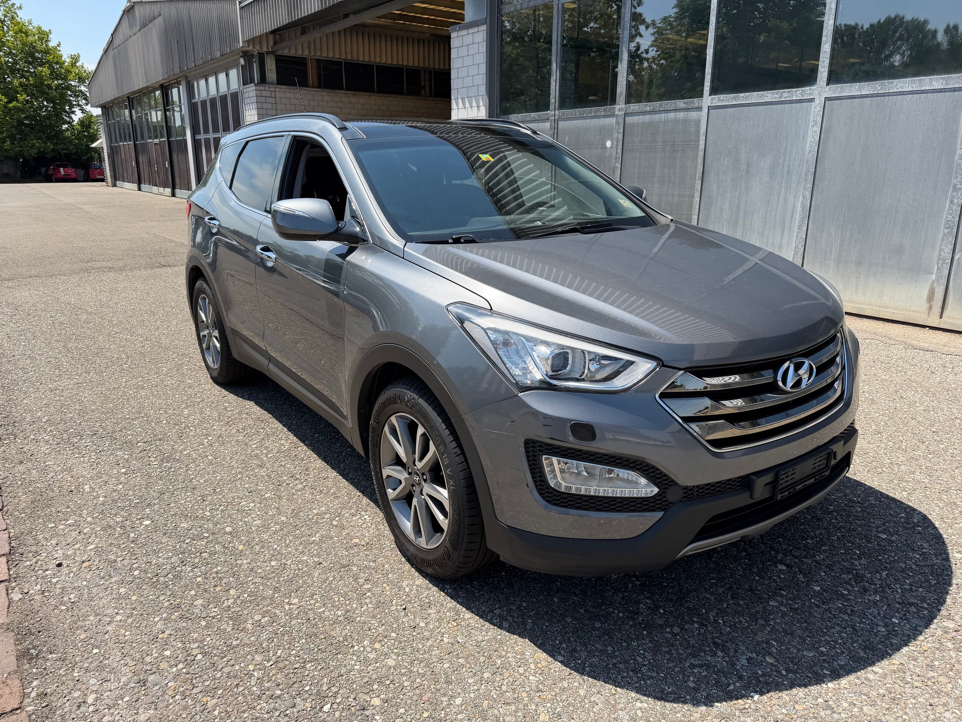 HYUNDAI Santa Fe 2.2 CRDI Premium 4WD Automatic-image-2