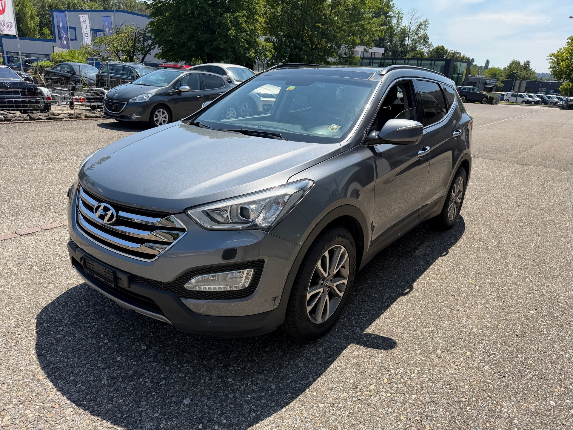 HYUNDAI Santa Fe 2.2 CRDI Premium 4WD Automatic-image-0