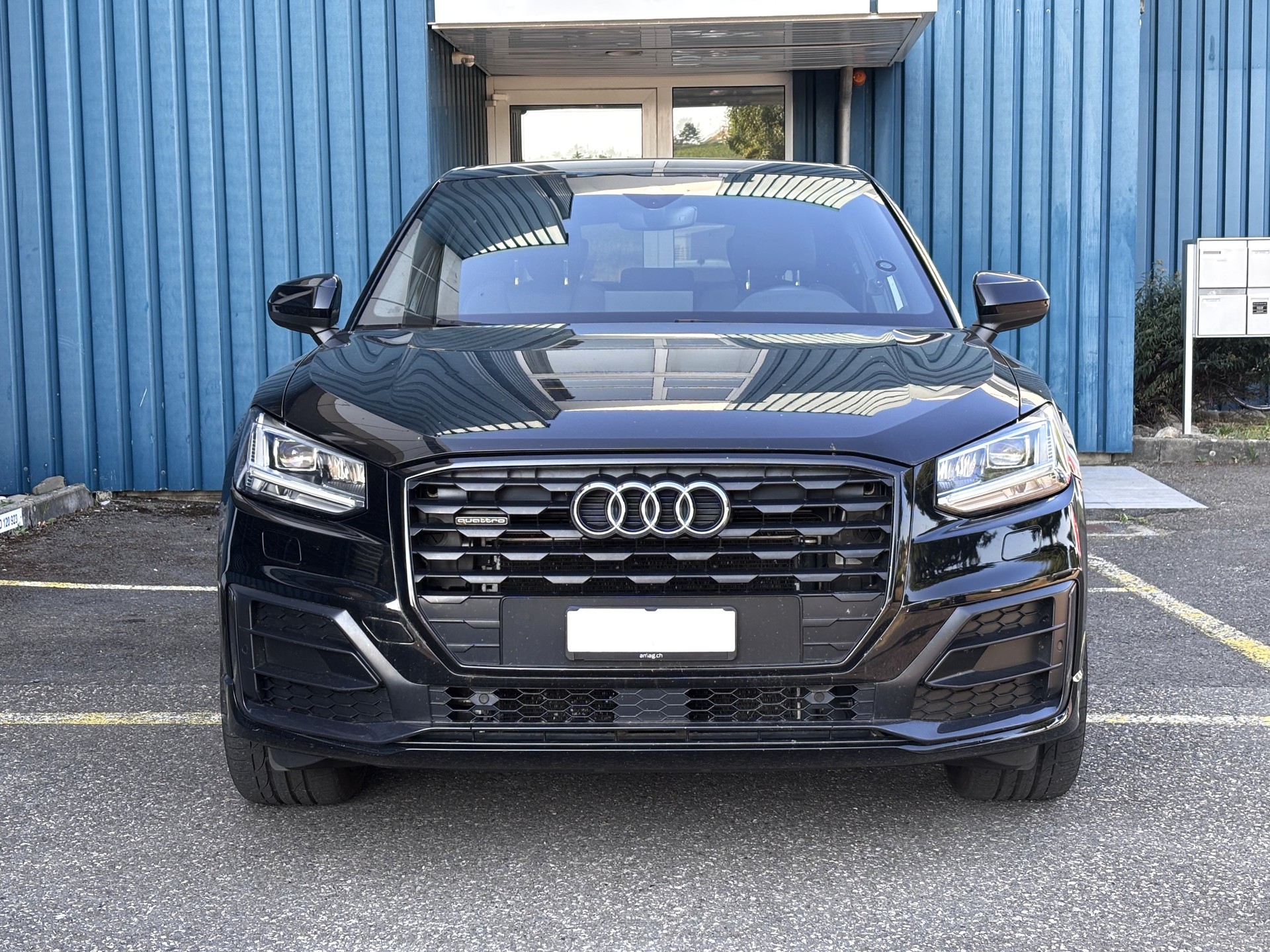 AUDI Q2 40 TFSI Sport Attraction *S Line* quattro S-tronic-showroom-element-2