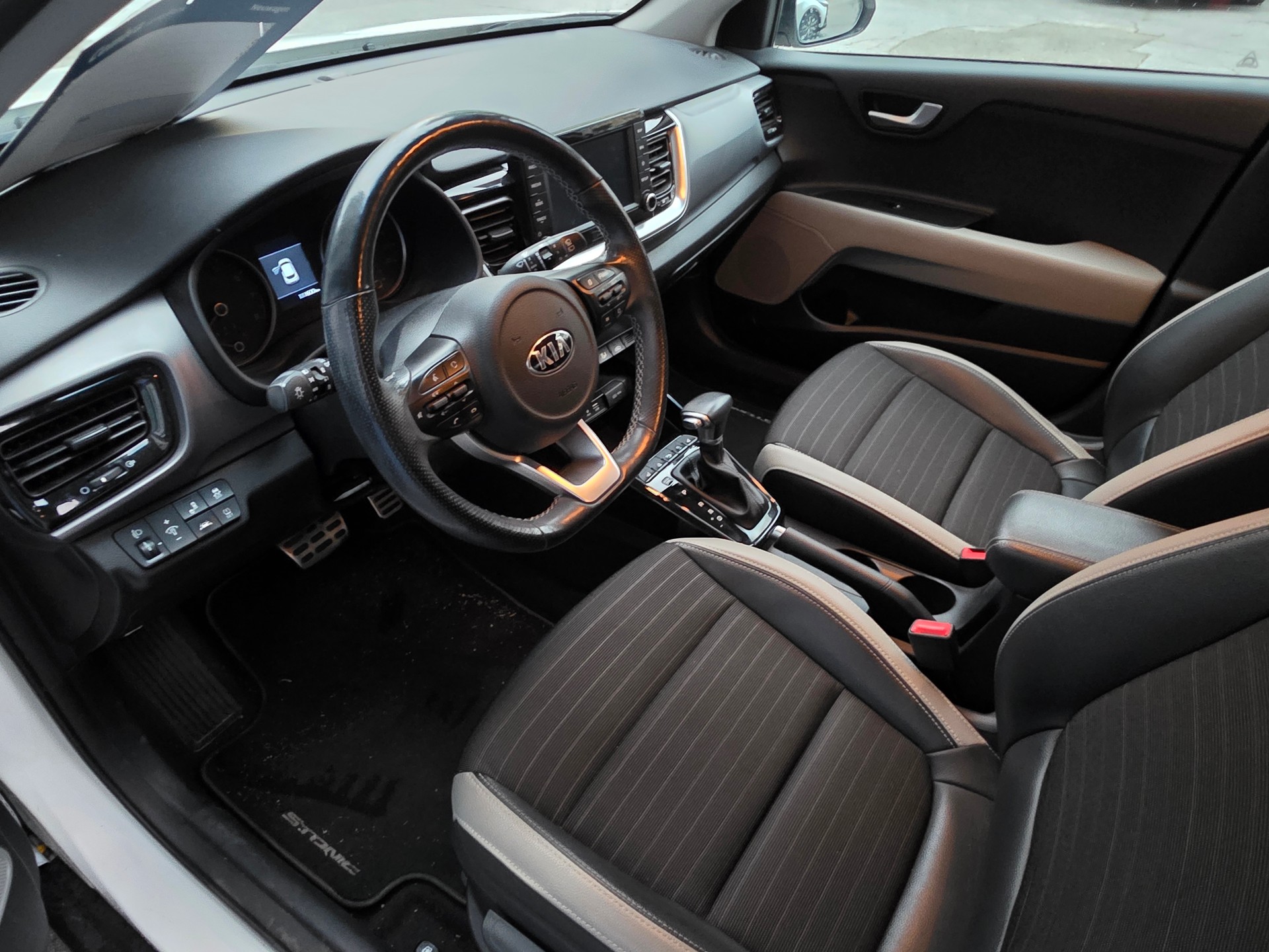 KIA Stonic 1.0 T-GDi-image-11