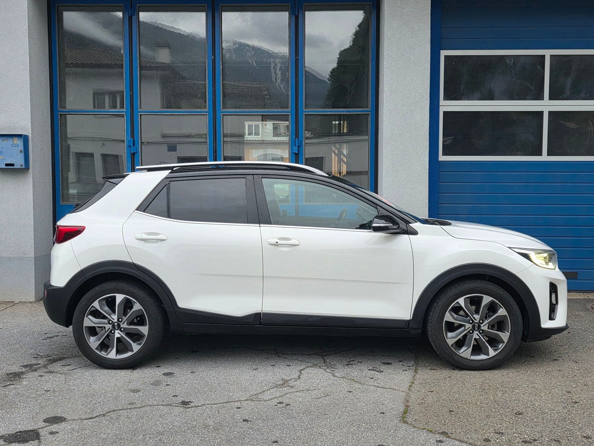 KIA Stonic 1.0 T-GDi-image-8