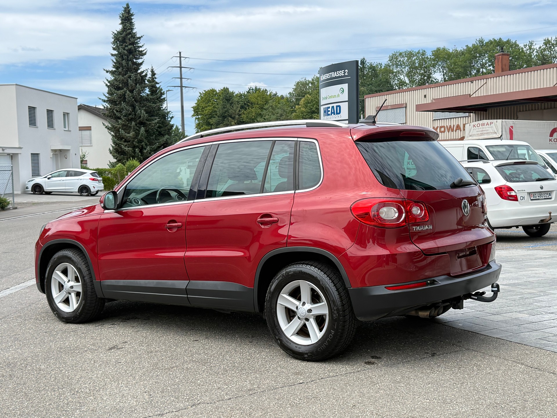 VW Tiguan 2.0 TDI Trend&Fun Tiptronic-image-2