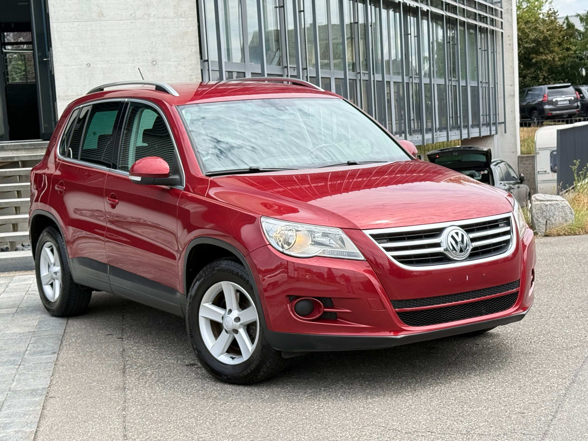 VW Tiguan 2.0 TDI Trend&Fun Tiptronic-image-1