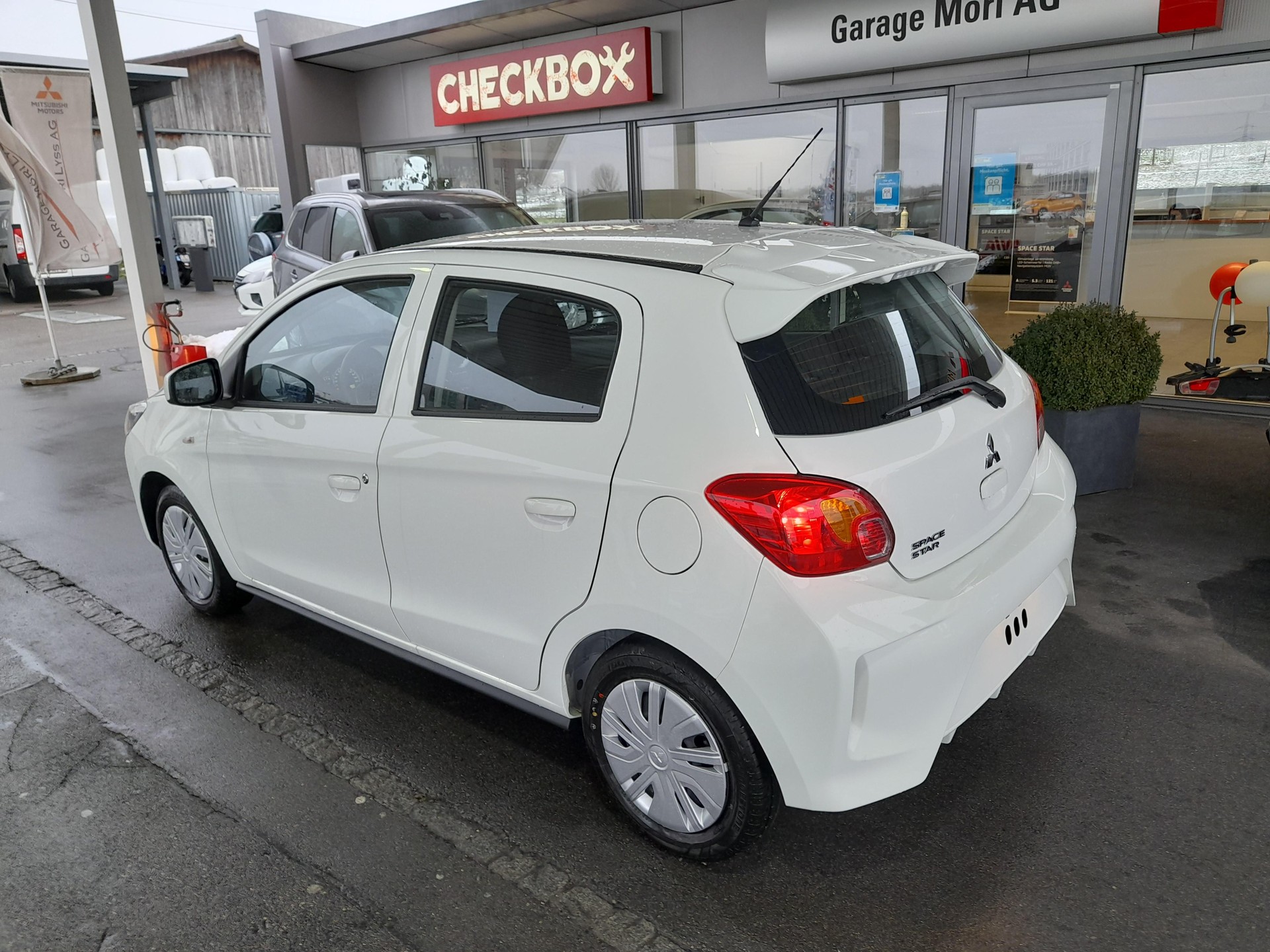 MITSUBISHI Space Star 1.2 MIVEC Inform-image-1