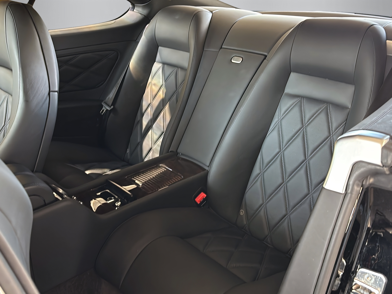 BENTLEY CONTINENTALental GT 6.0 V12-image-6