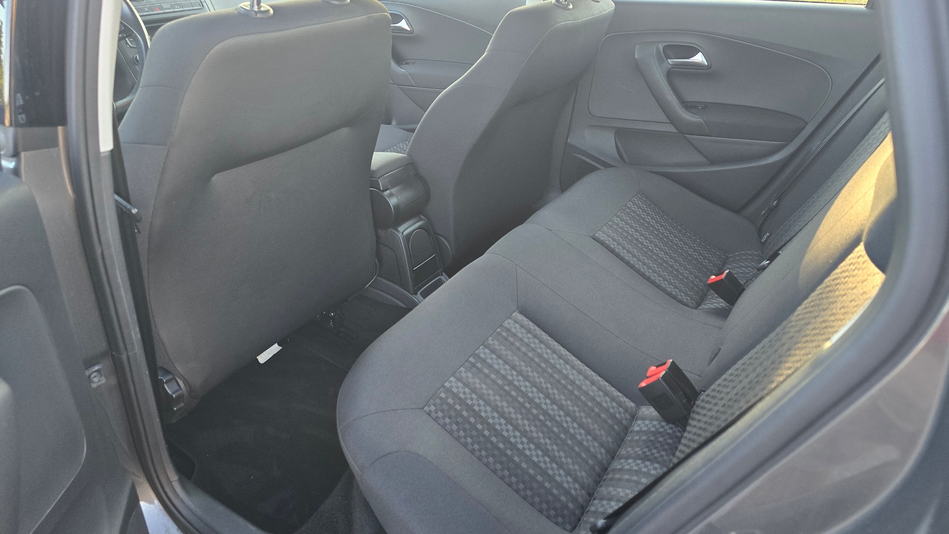 VW Polo 1.0 BMT Trendline-image-12