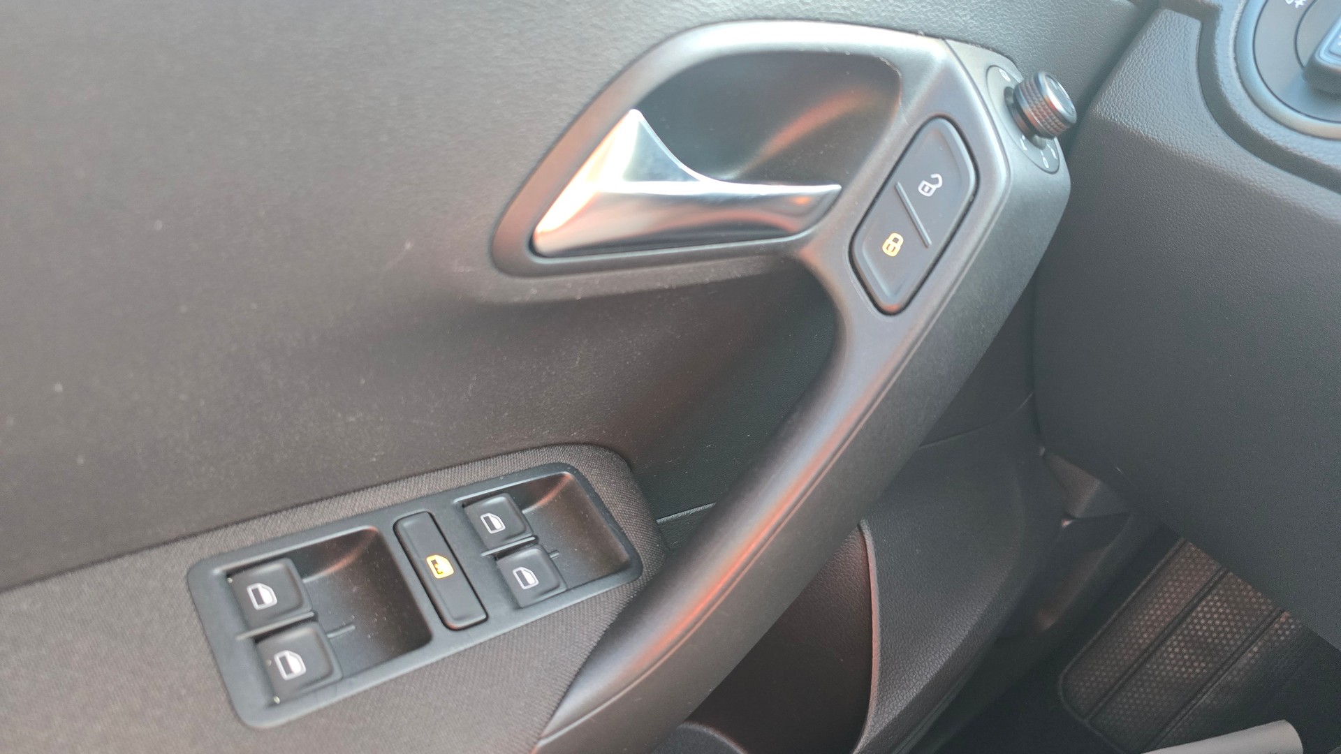 VW Polo 1.0 BMT Trendline-image-14