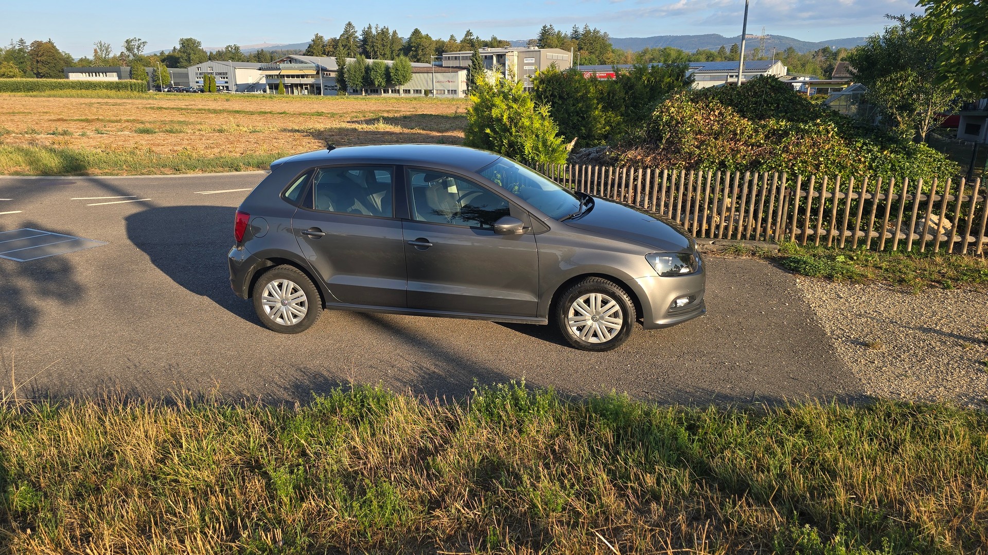 VW Polo 1.0 BMT Trendline-image-2