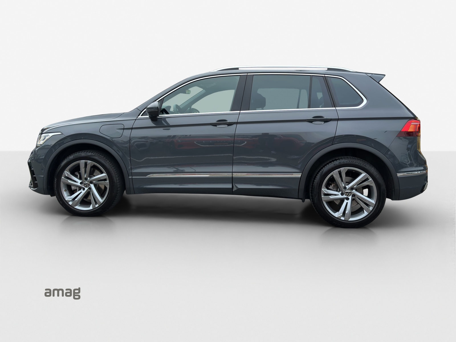 VW Tiguan 1.4TSI PHEV R-Line DSG-image-1