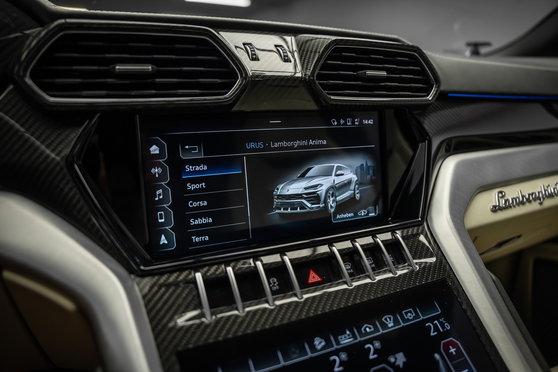 LAMBORGHINI URUS * FULL CARBON INNEN & AUSSEN * 23 ZOLL SCHMIEDERÄDER * LEASING AB 925 *-image-38