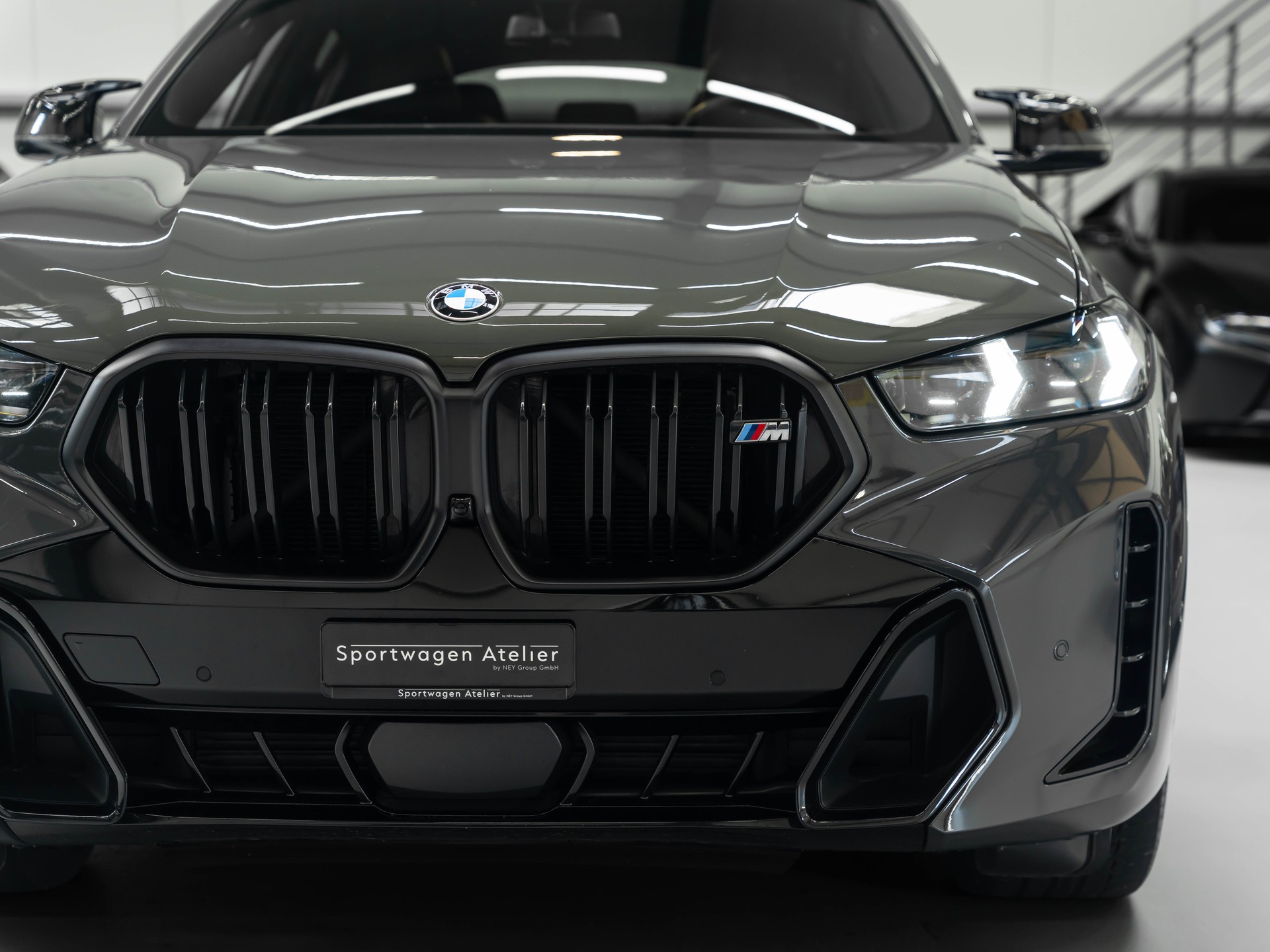 BMW X6 xDrive 48V M60i M Sport Pro Steptronic-image-13