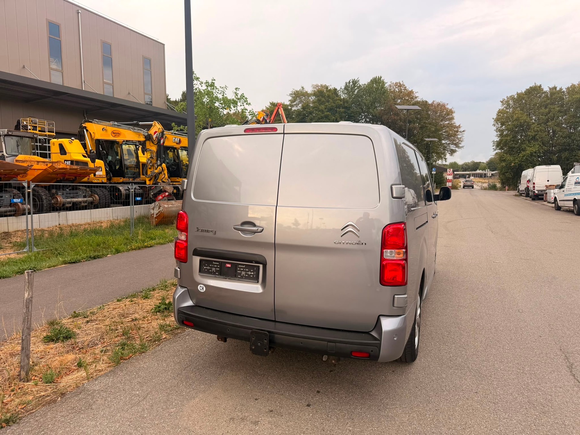CITROEN Jumpy 2.0 BlueHDi 180 S&S Confort EAT8-image-3