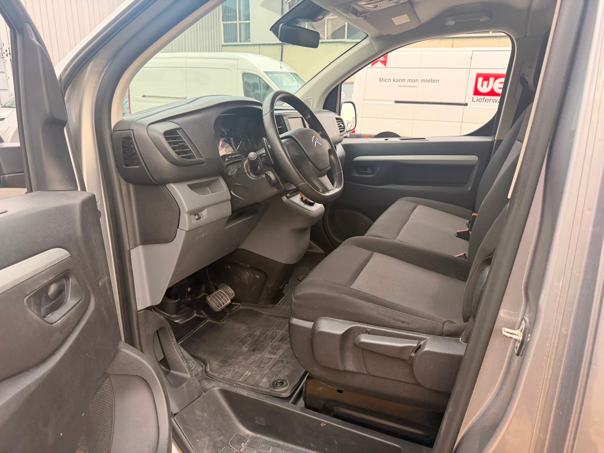 CITROEN Jumpy 2.0 BlueHDi 180 S&S Confort EAT8-image-9