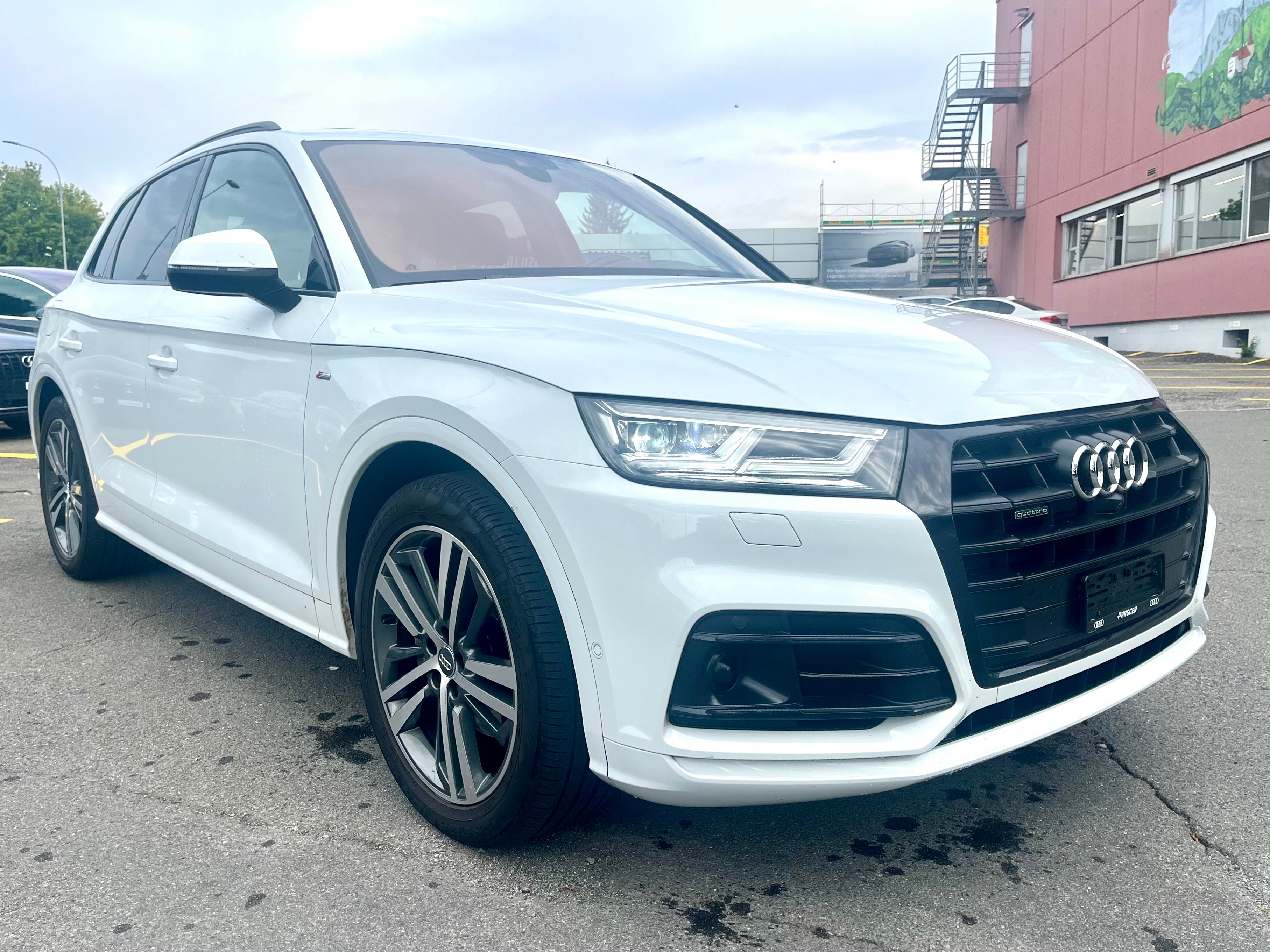 Car photo