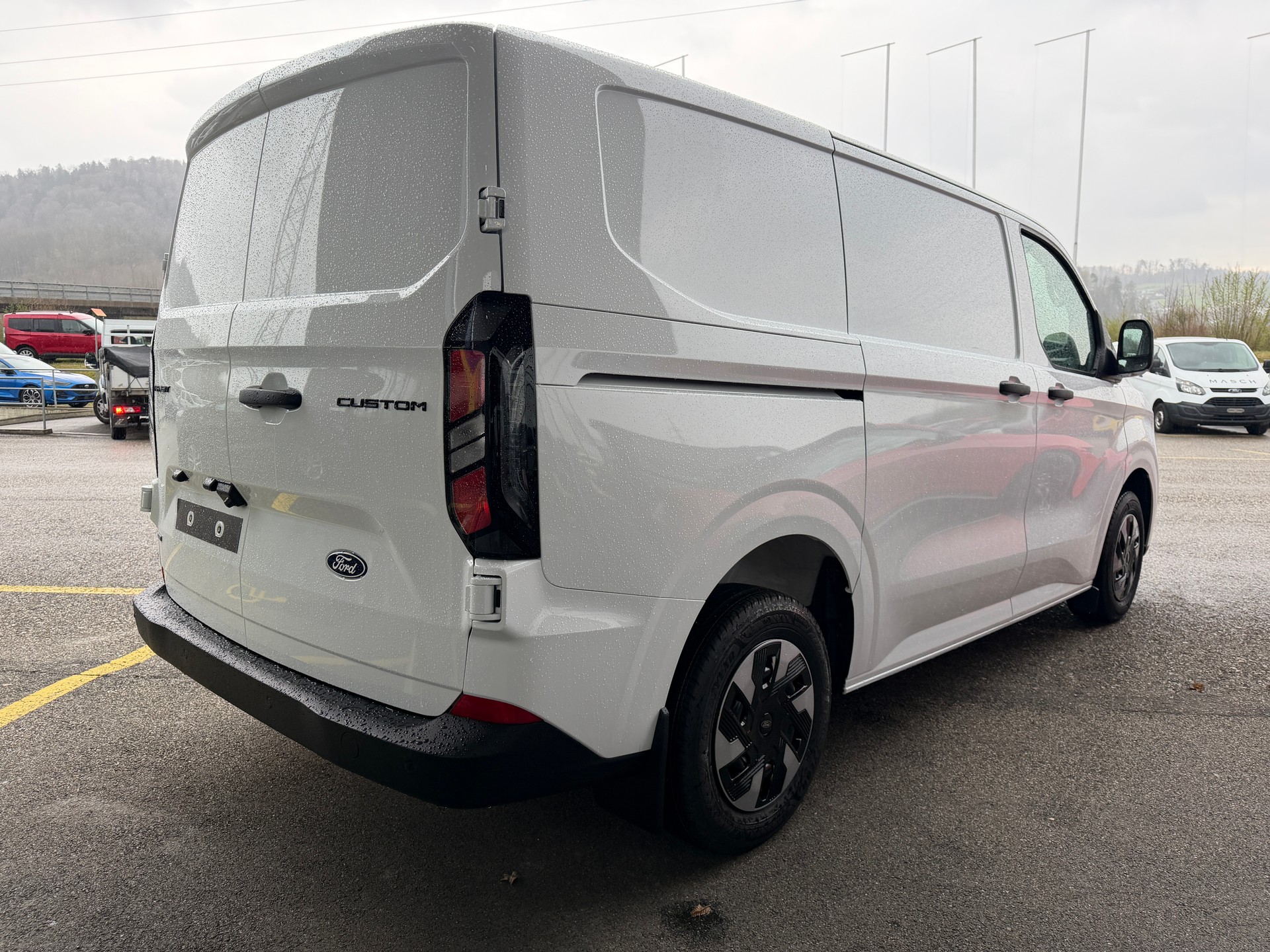 FORD Transit Custom Van PHEV 320 L1H1 Trend Automat-image-5