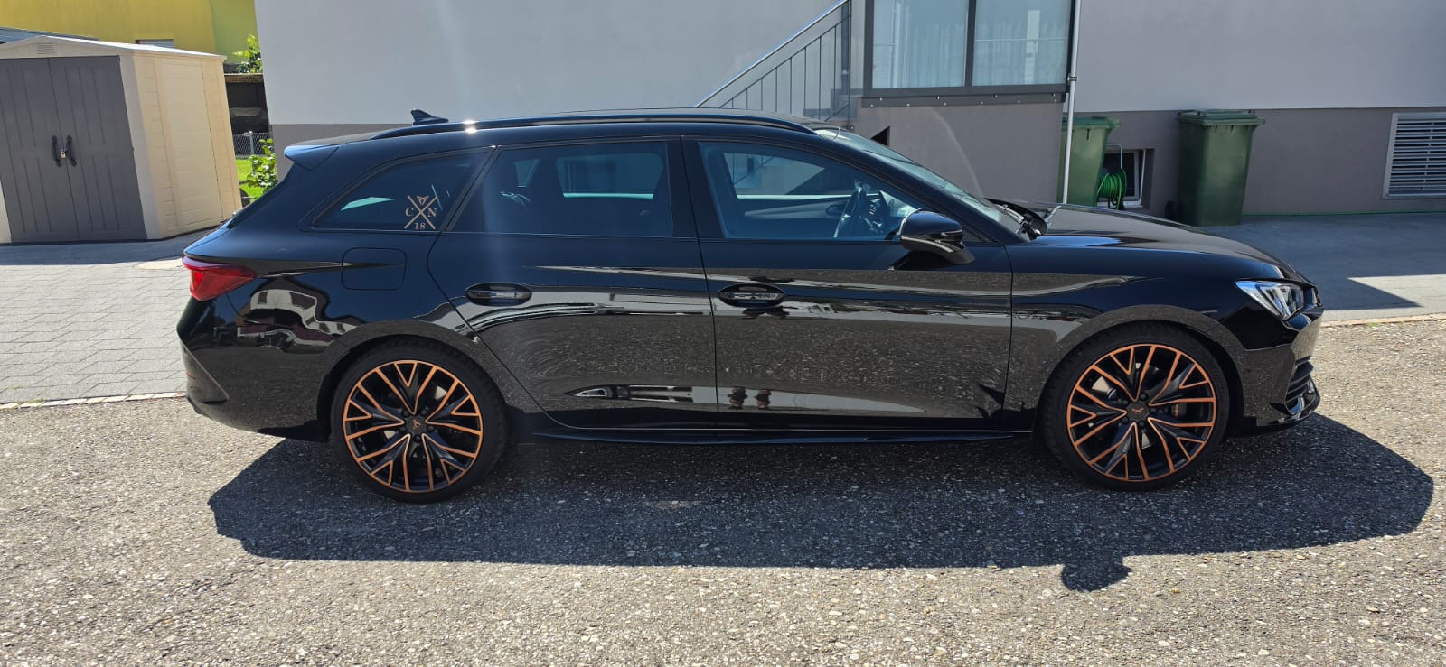 CUPRA LEON ST 2.0 TSI VZ DSG 4Drive-image-2