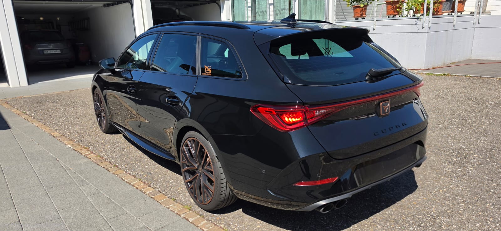 CUPRA LEON ST 2.0 TSI VZ DSG 4Drive-image-4