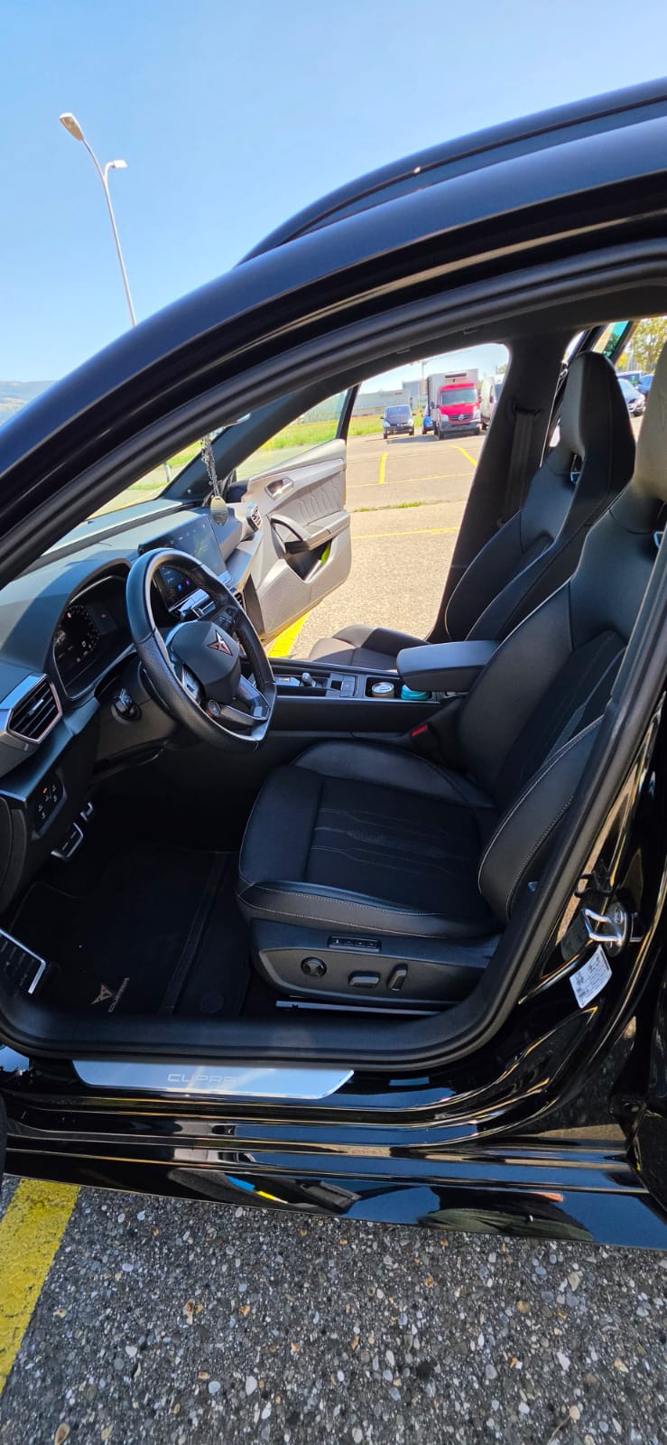 CUPRA LEON ST 2.0 TSI VZ DSG 4Drive-image-6