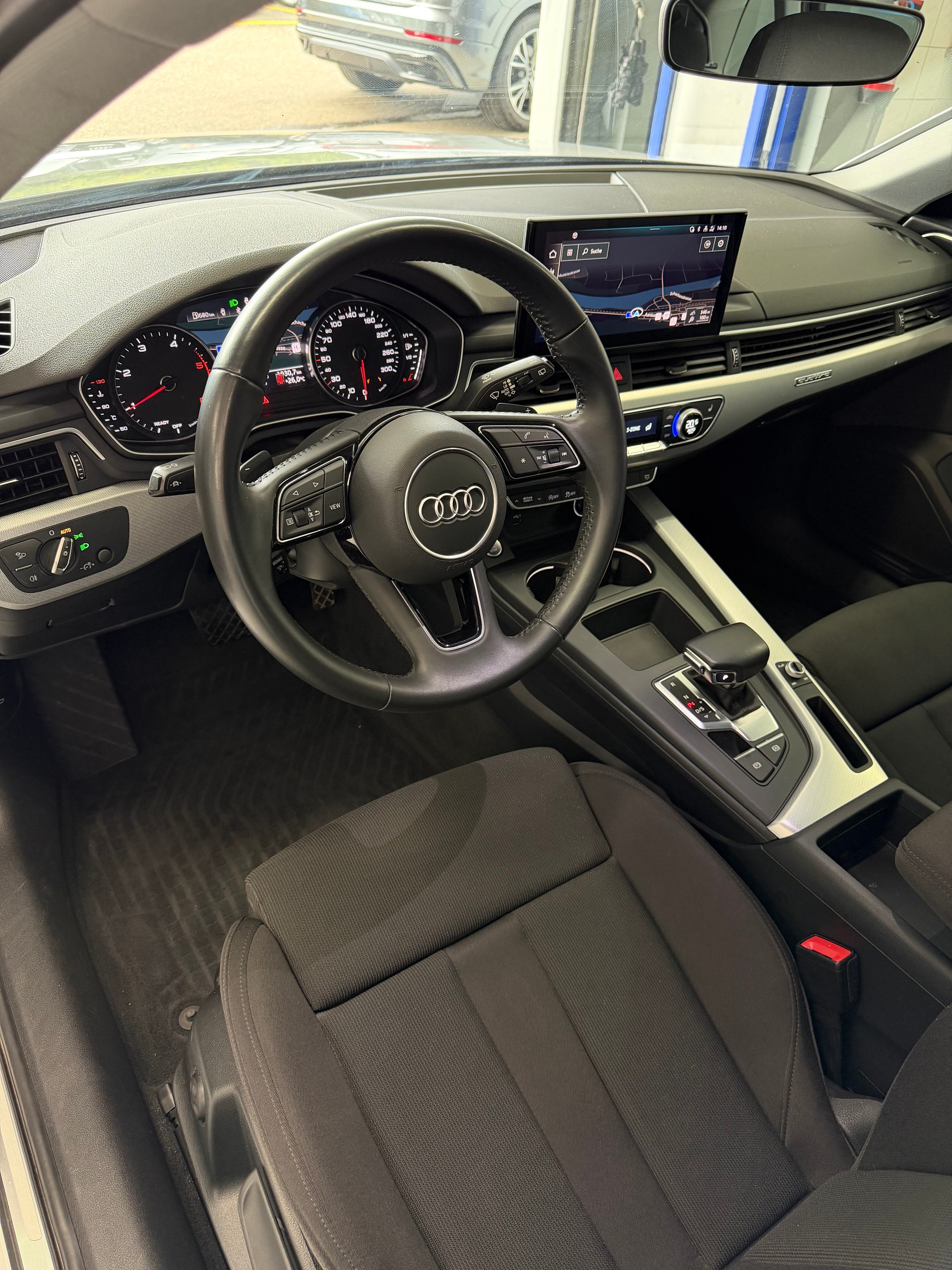 AUDI A4 Avant 40 TDI advanced quattro *Standheizung*Anhängerkupplung*-image-9
