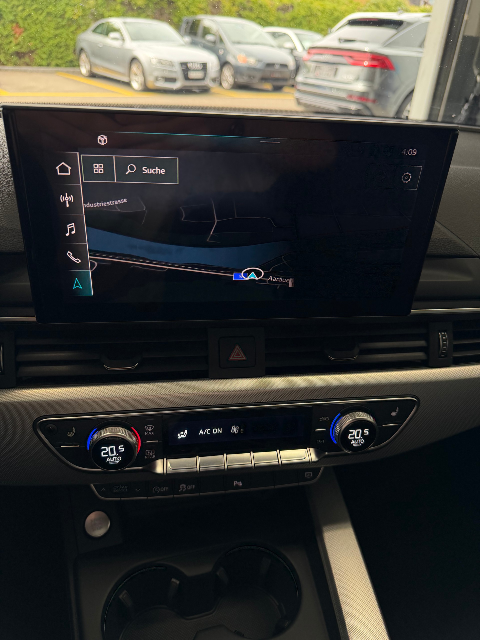 AUDI A4 Avant 40 TDI advanced quattro *Standheizung*Anhängerkupplung*-image-14