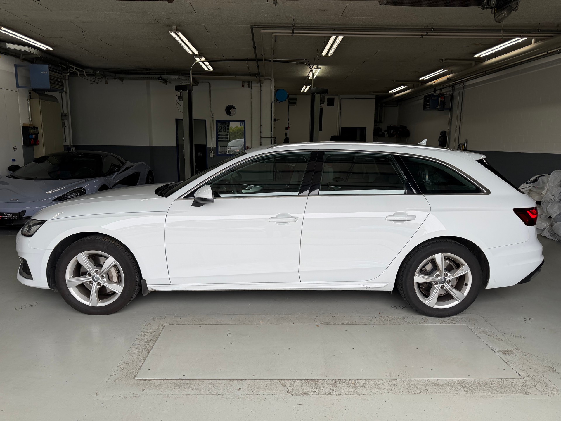 AUDI A4 Avant 40 TDI advanced quattro *Standheizung*Anhängerkupplung*