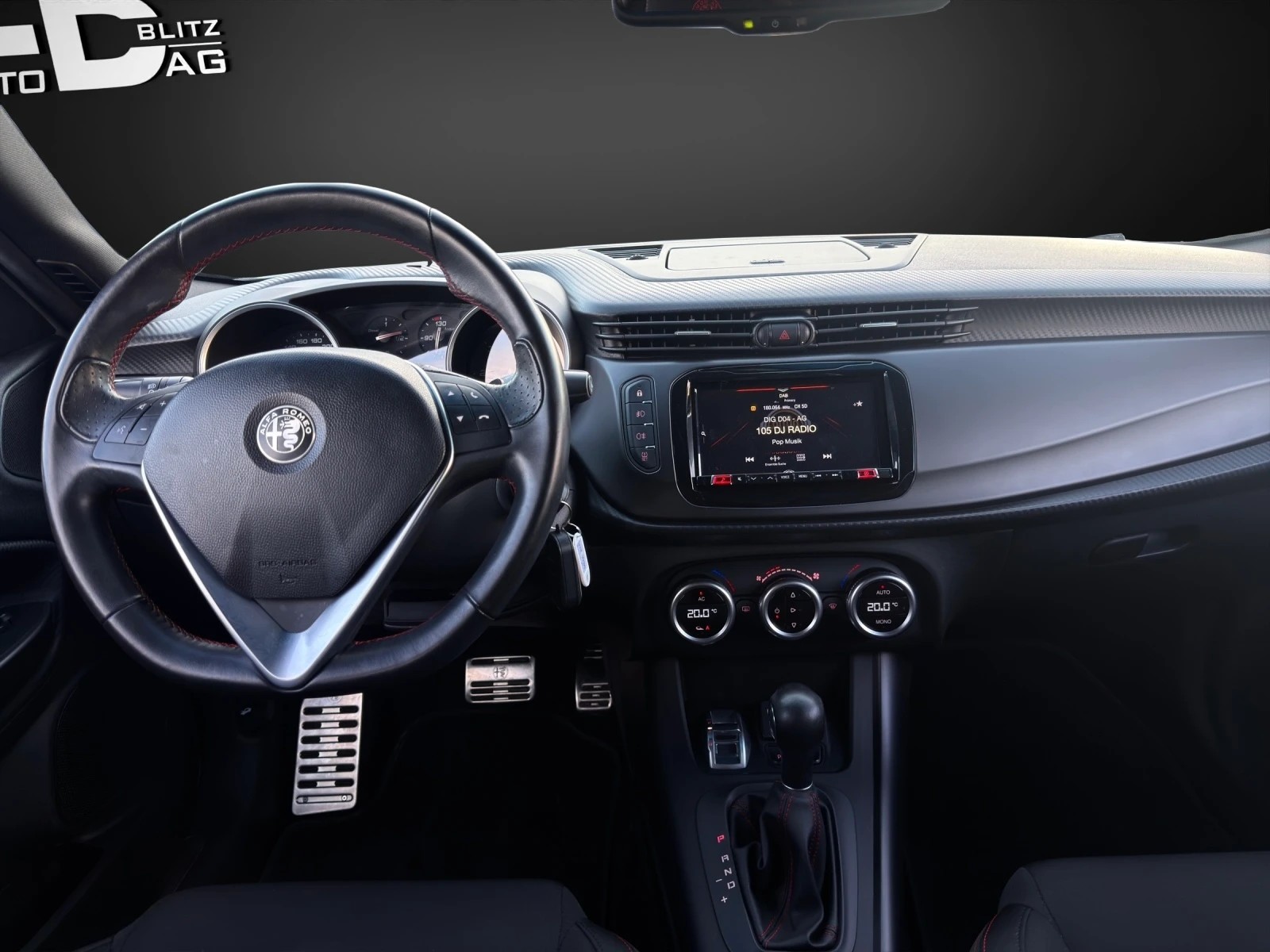 ALFA ROMEO Giulietta 2.0 JTDM Veloce TCT Carbon Edition mit 170 PS-image-10