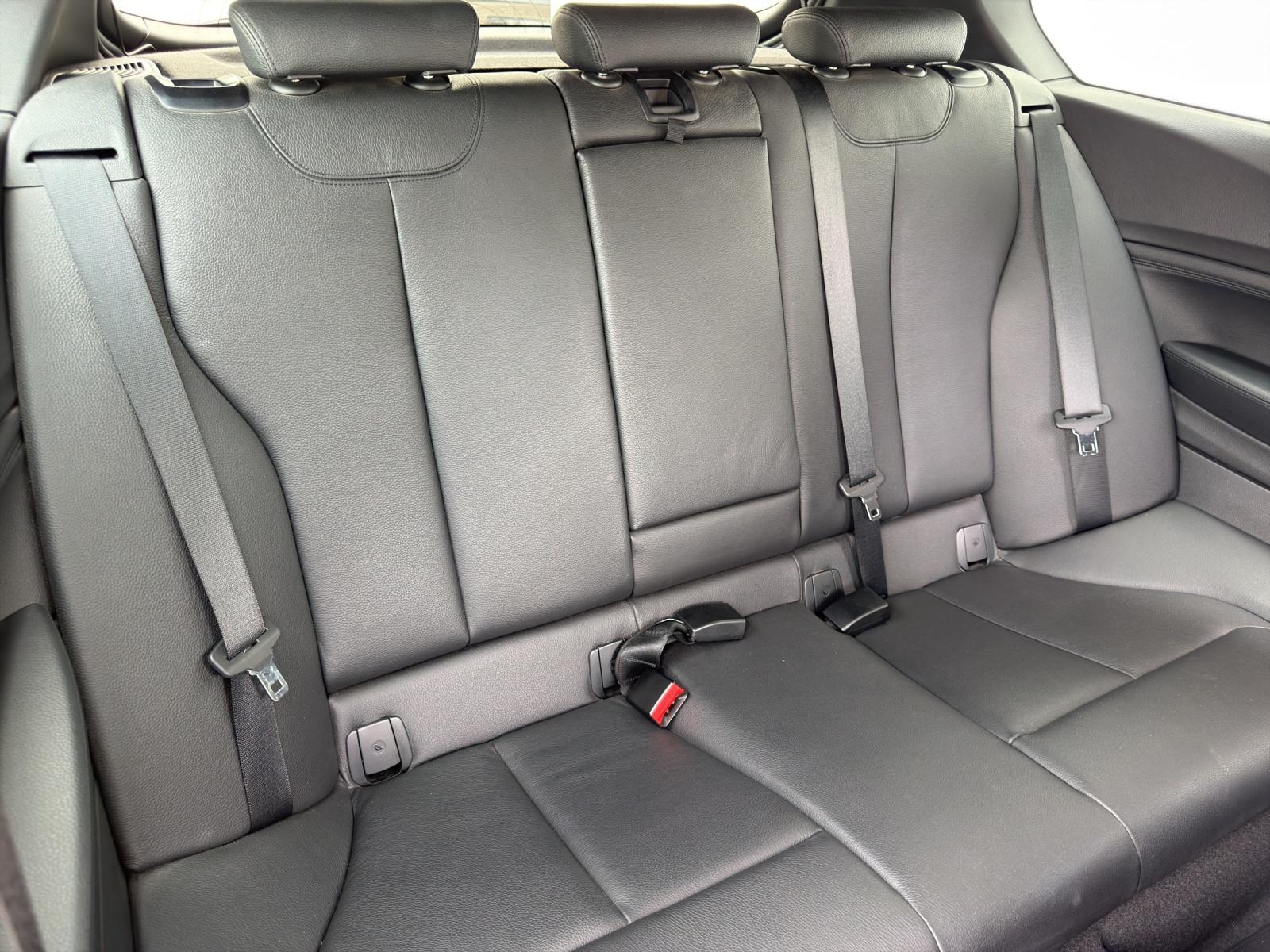 BMW M135i xDrive Steptronic (CH)-image-17
