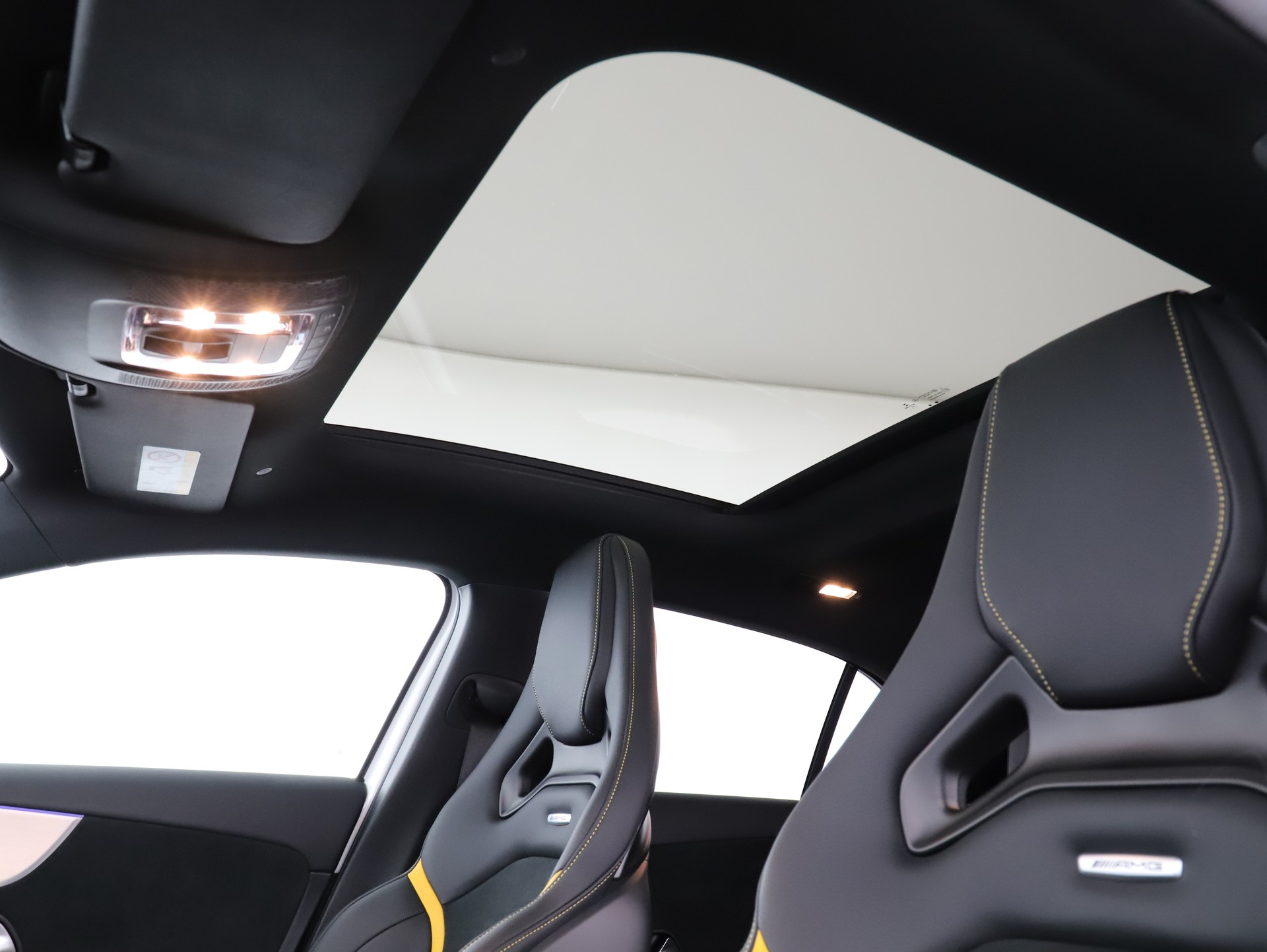 MERCEDES-BENZ A 45 S AMG 4Matic+-image-13