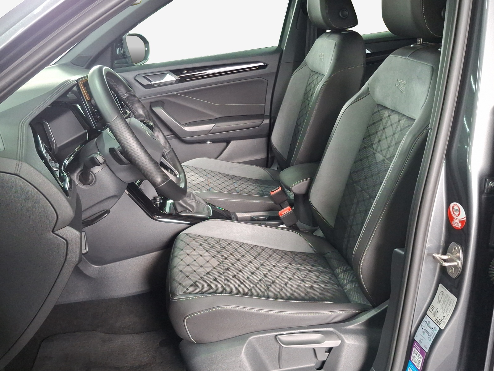 VW T-Roc 1.5 TSI EVO R-Line DSG-image-7